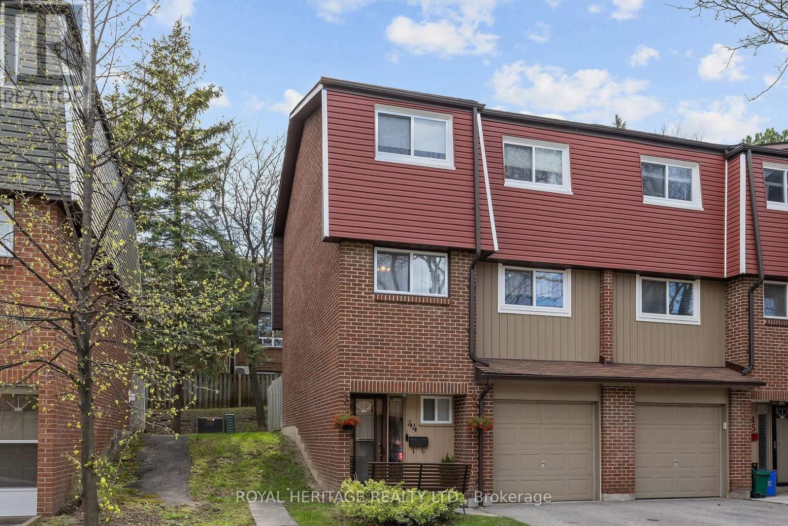 44 - 1310 FIELDLIGHT BOULEVARD Image 2