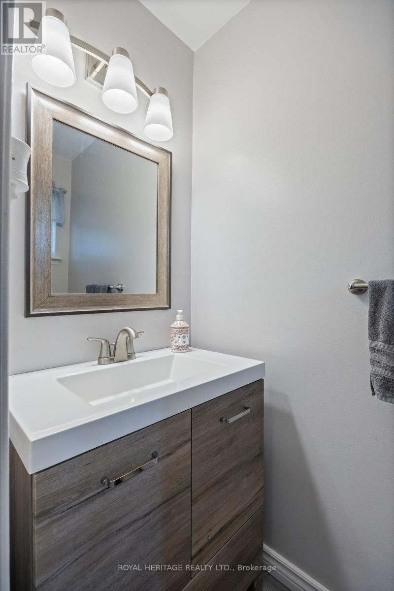 44 - 1310 FIELDLIGHT BOULEVARD Image 4