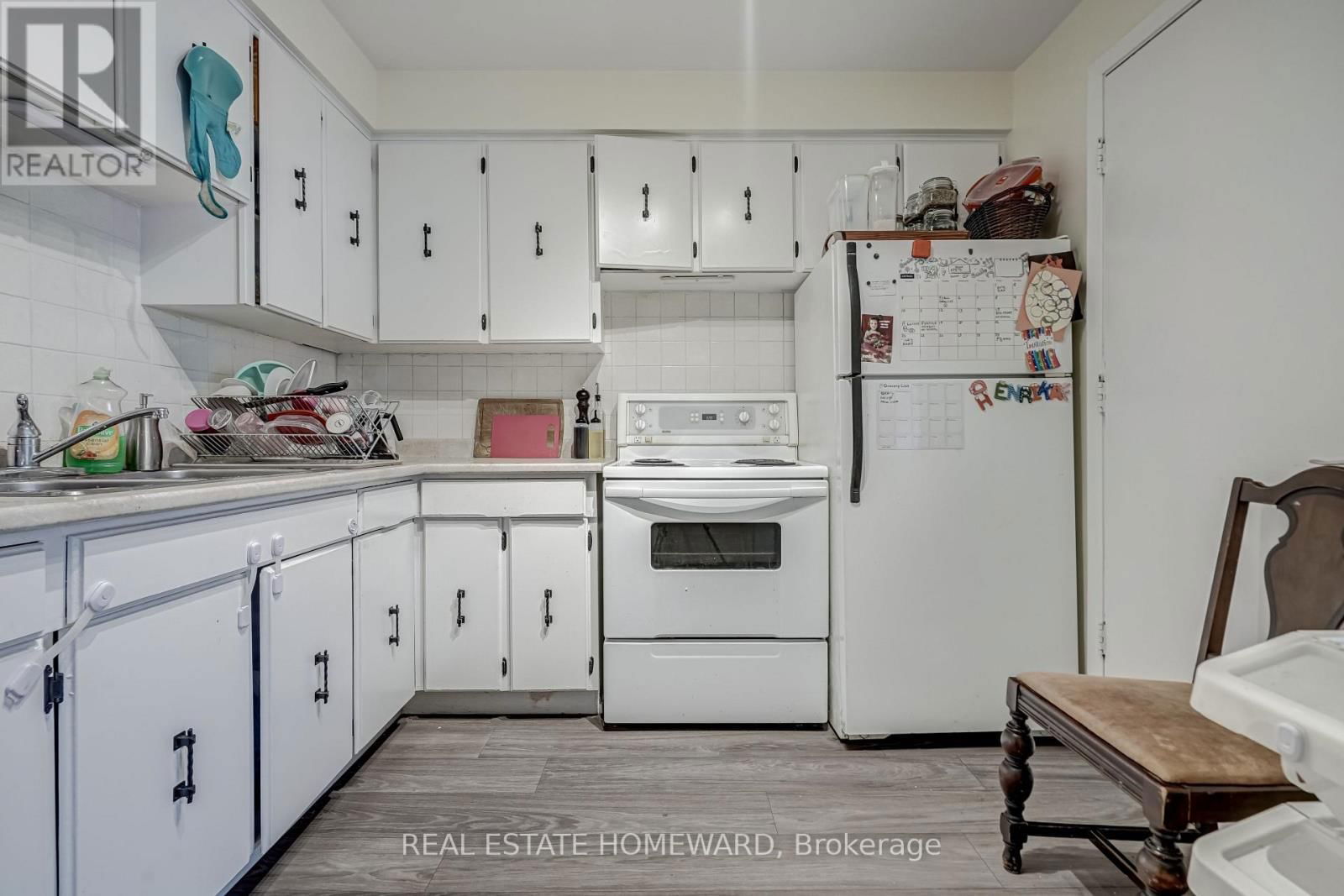 176/178 BALSAM AVENUE Image 16