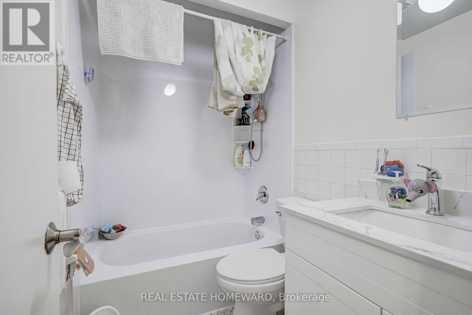 176/178 BALSAM AVENUE Image 22