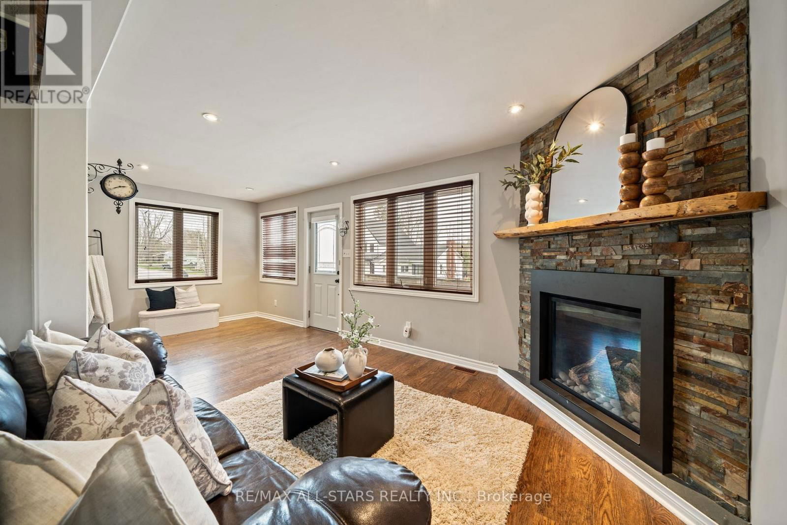2 HENRIETTA STREET Image 15