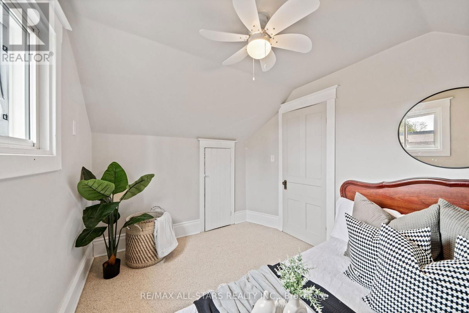 2 HENRIETTA STREET Image 27
