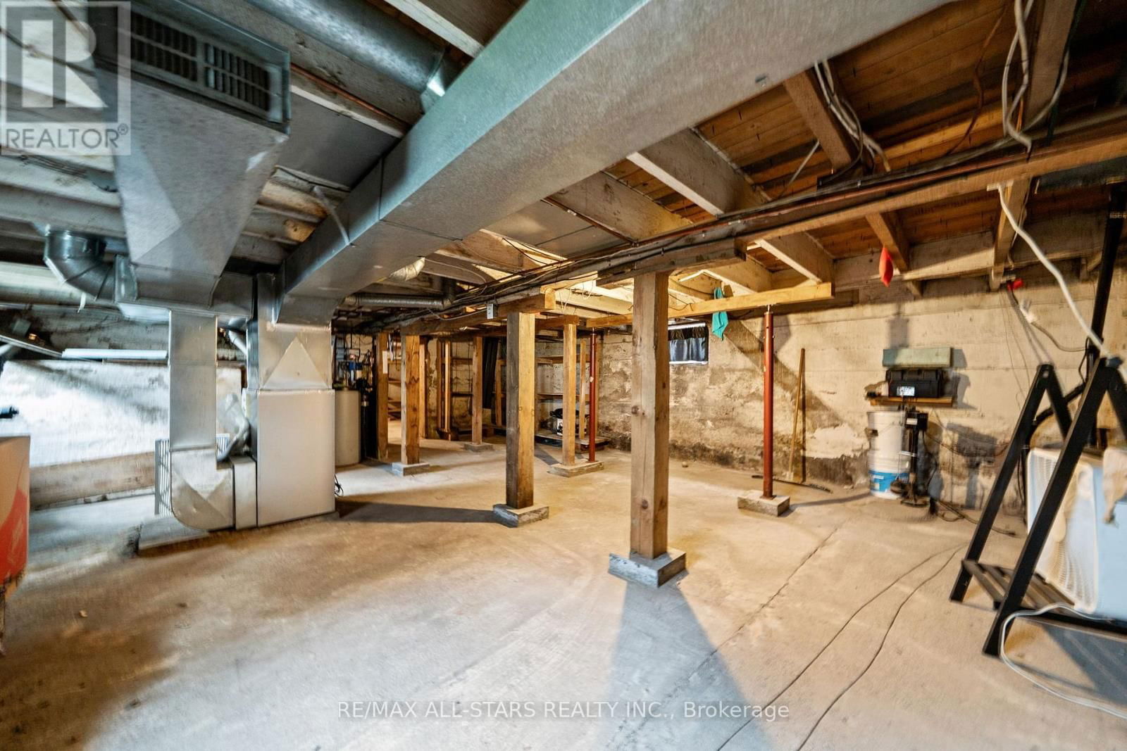 2 HENRIETTA STREET Image 48