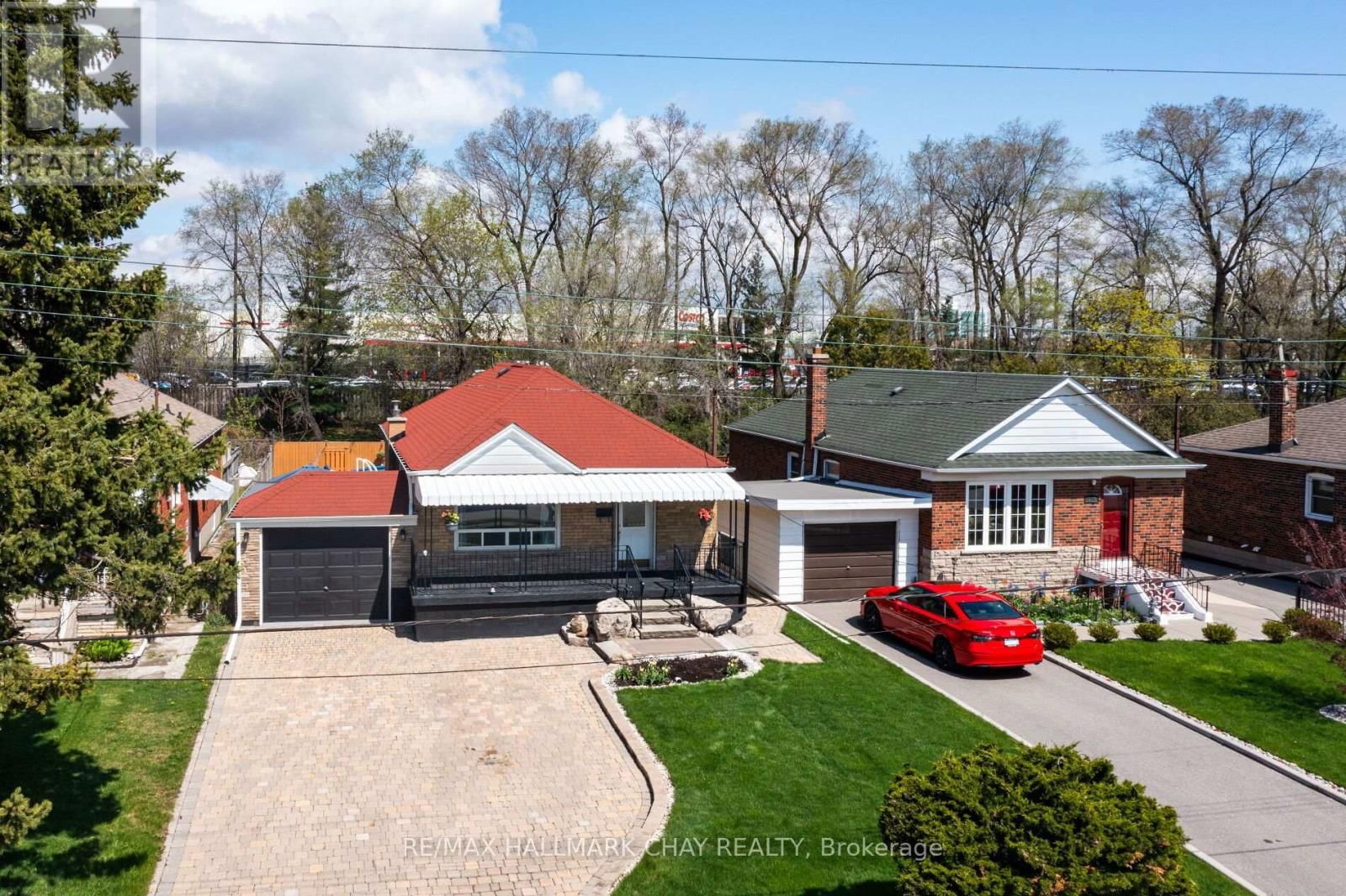 239 ELLINGTON DRIVE Image 4