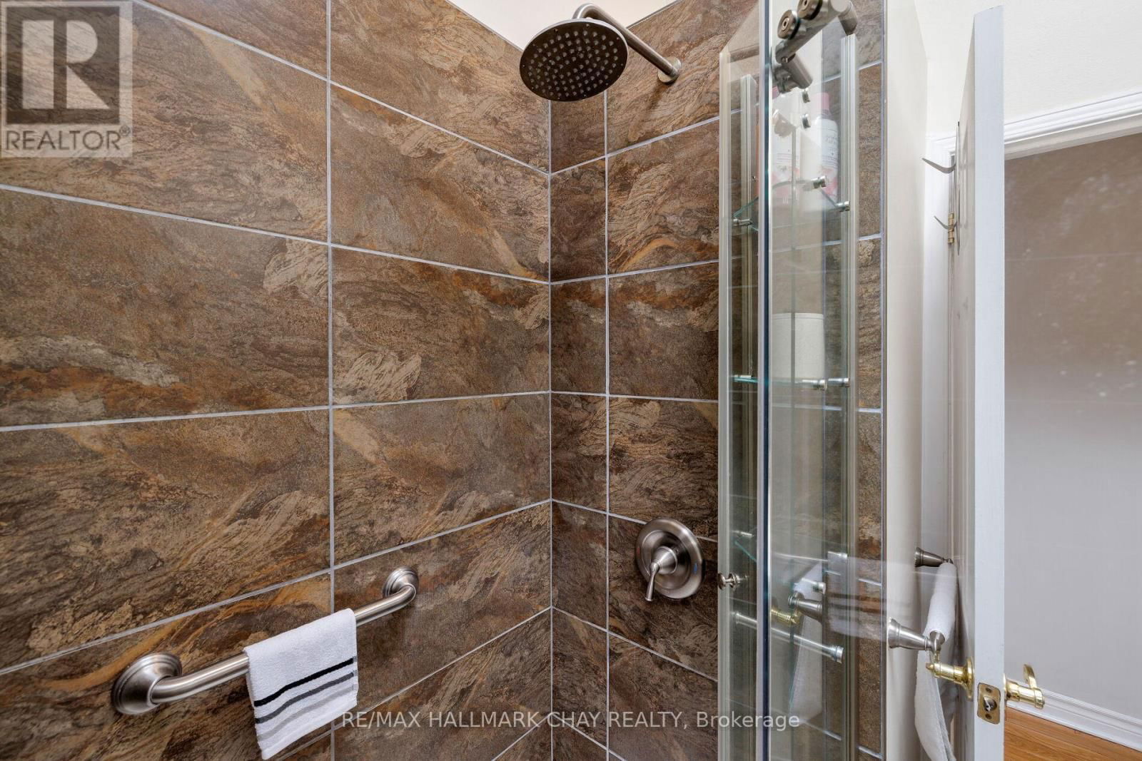 239 ELLINGTON DRIVE Image 43