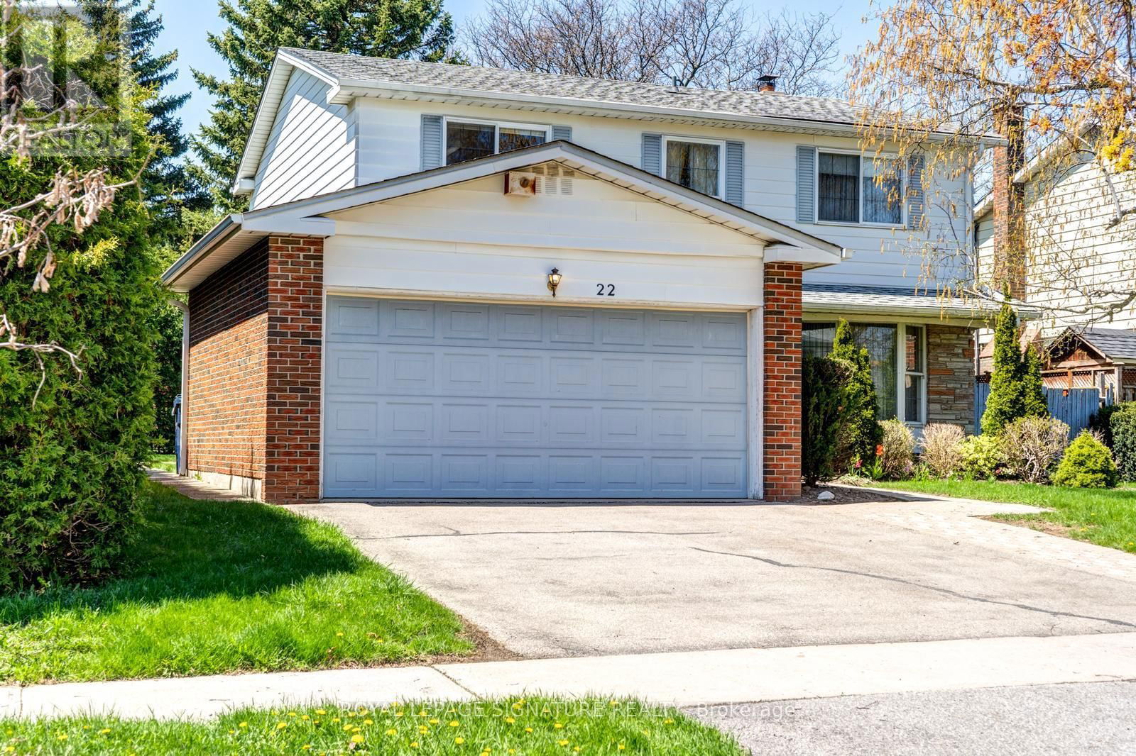 22 DALBRET CRESCENT Image 2