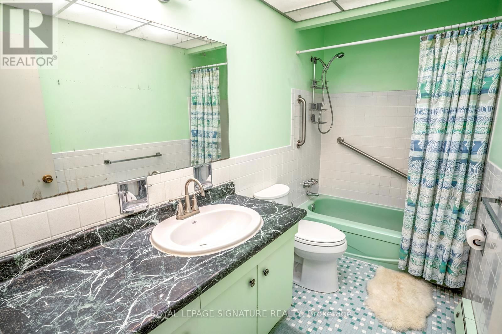 22 DALBRET CRESCENT Image 30