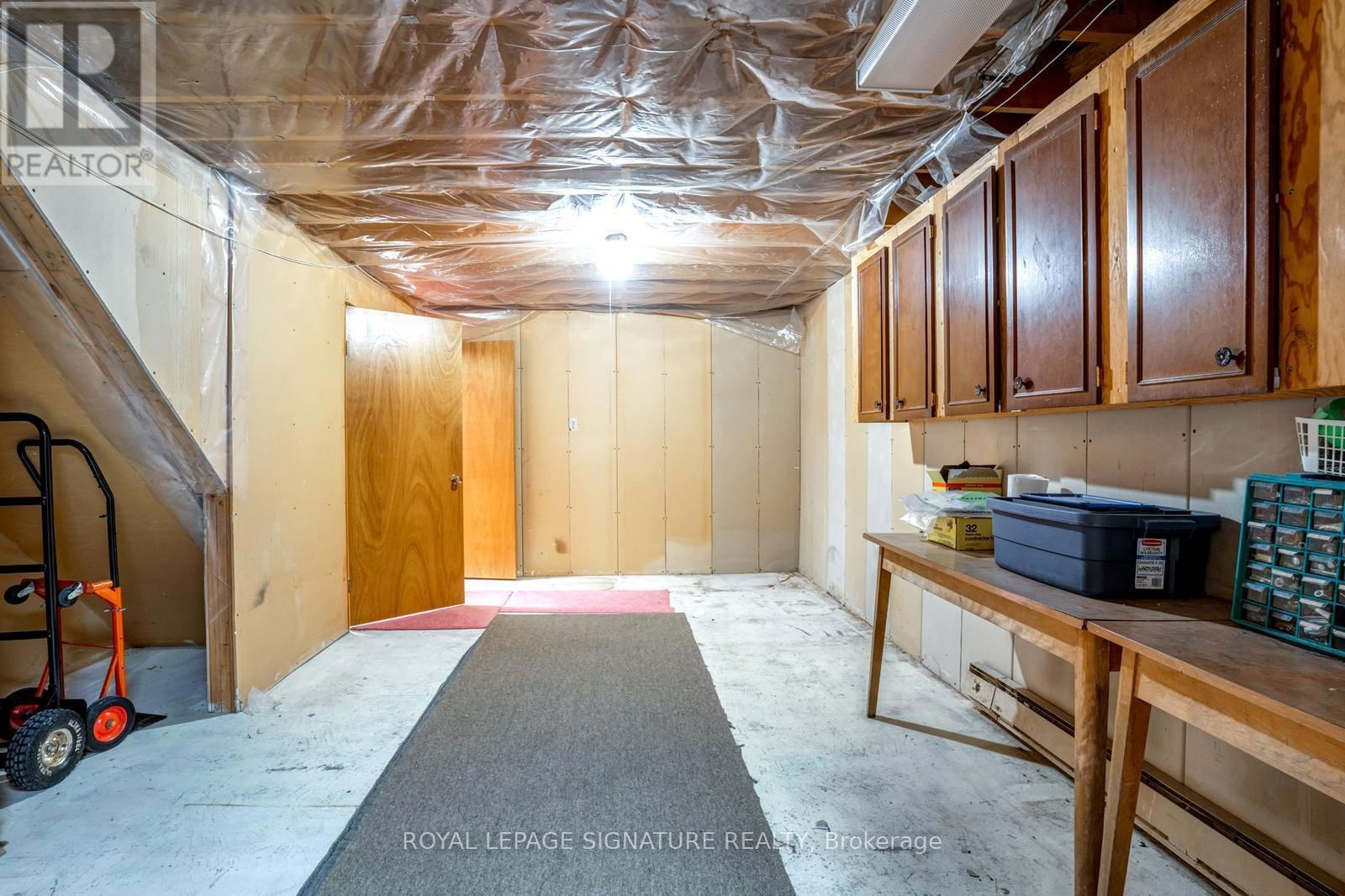 22 DALBRET CRESCENT Image 36