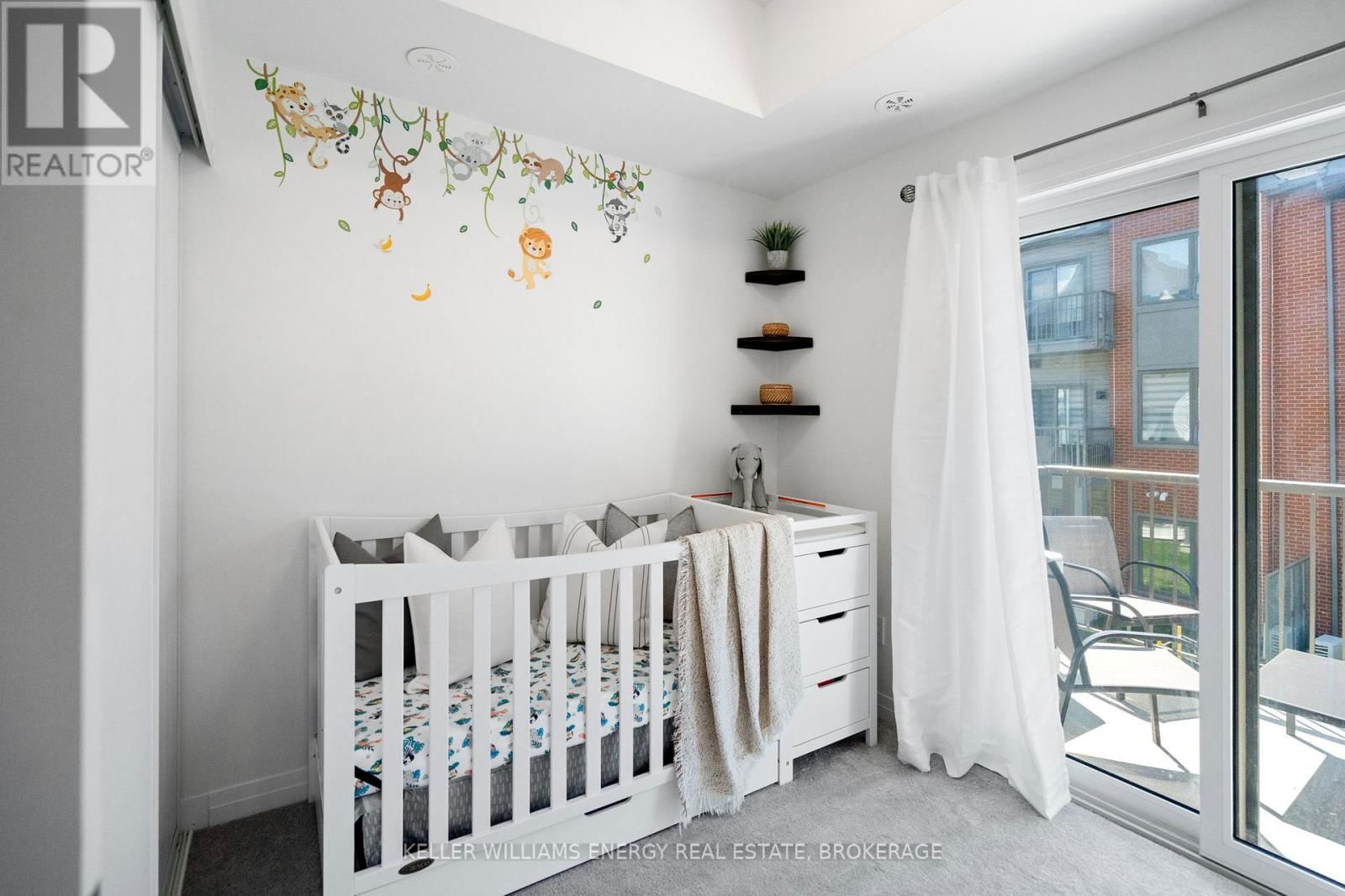 202 - 2635 WILLIAM JACKSON DRIVE Image 15