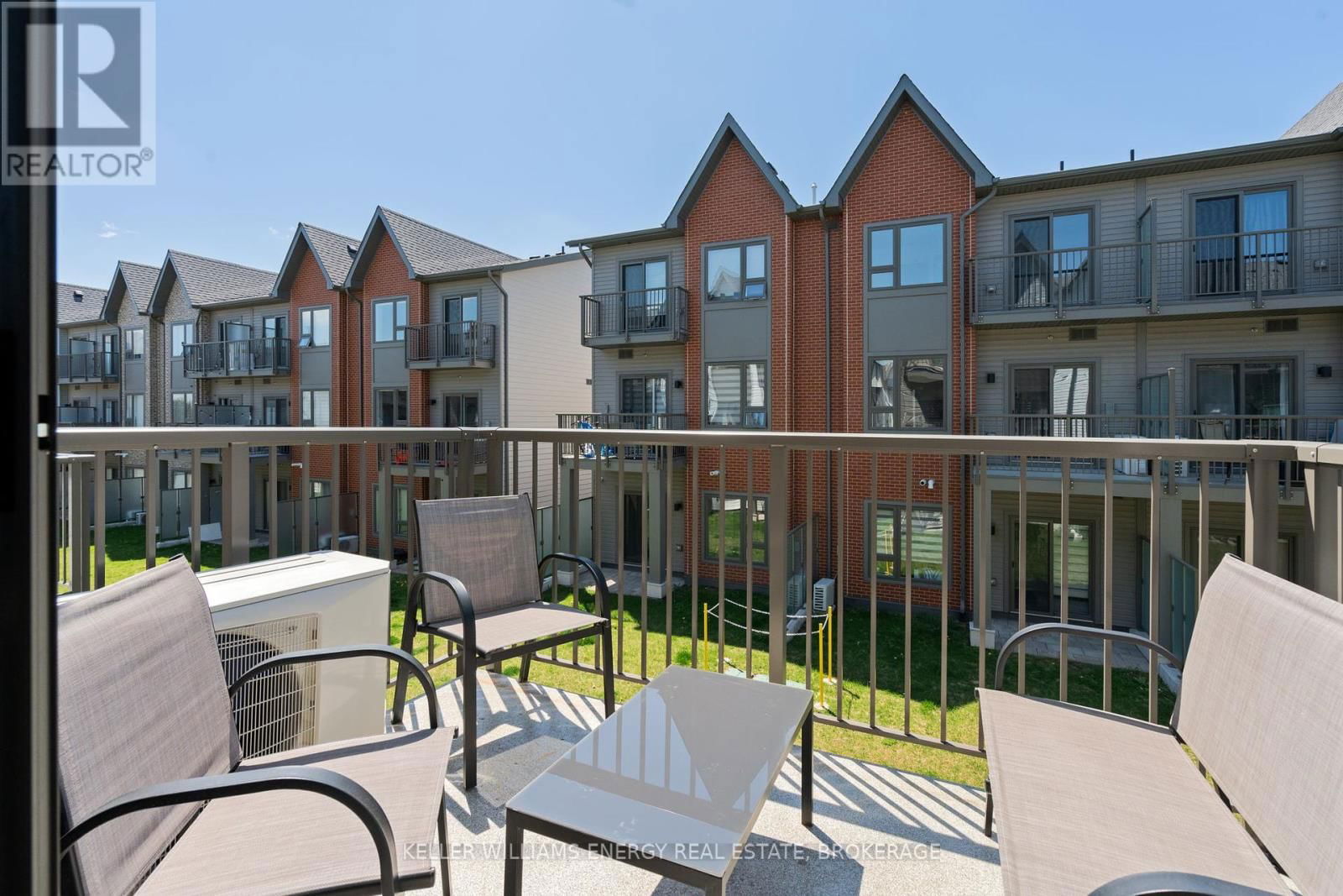 202 - 2635 WILLIAM JACKSON DRIVE Image 16