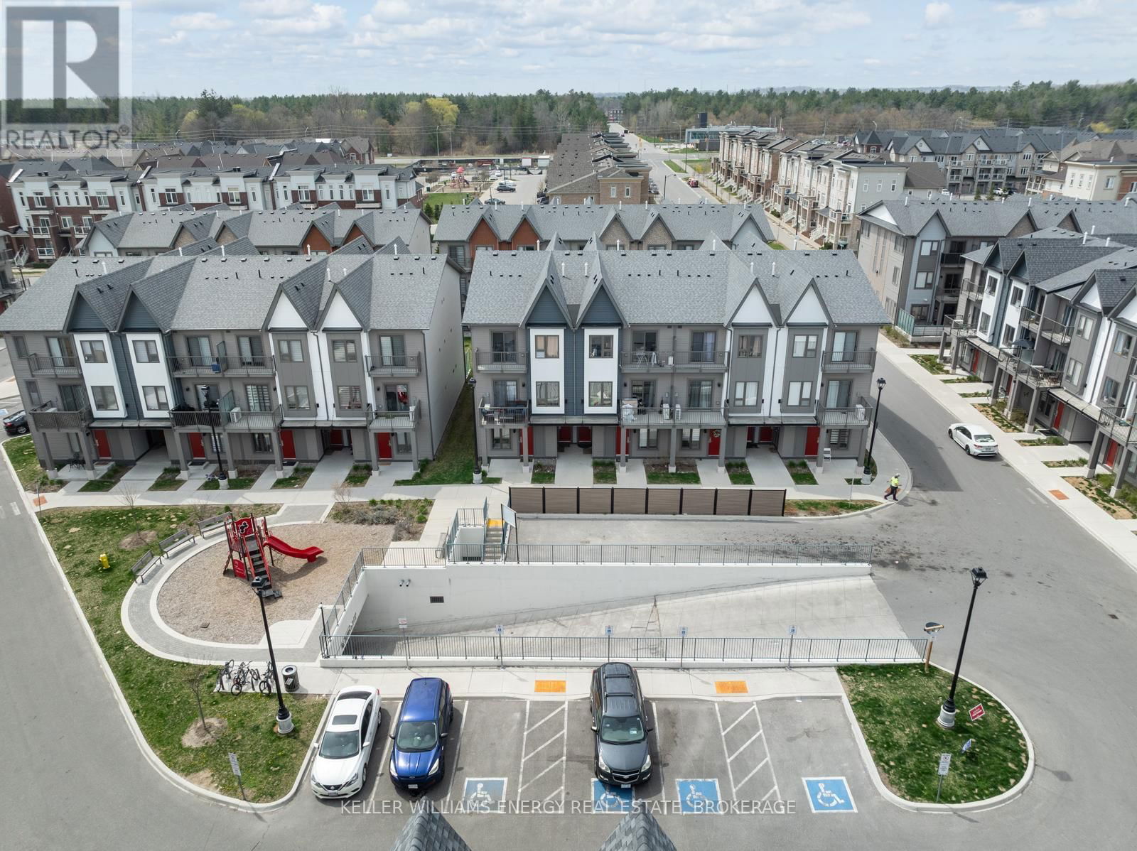 202 - 2635 WILLIAM JACKSON DRIVE Image 31