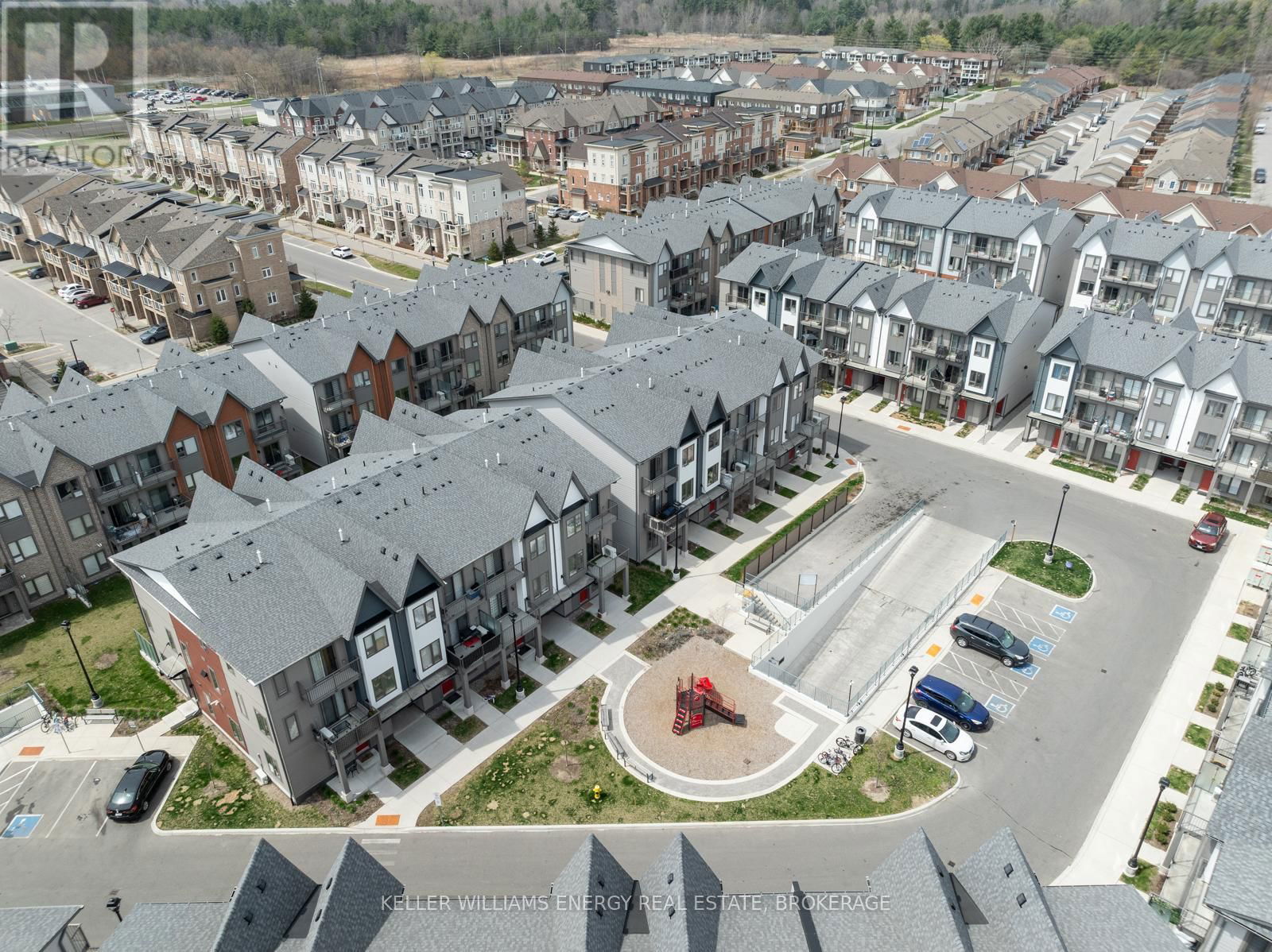 202 - 2635 WILLIAM JACKSON DRIVE Image 33