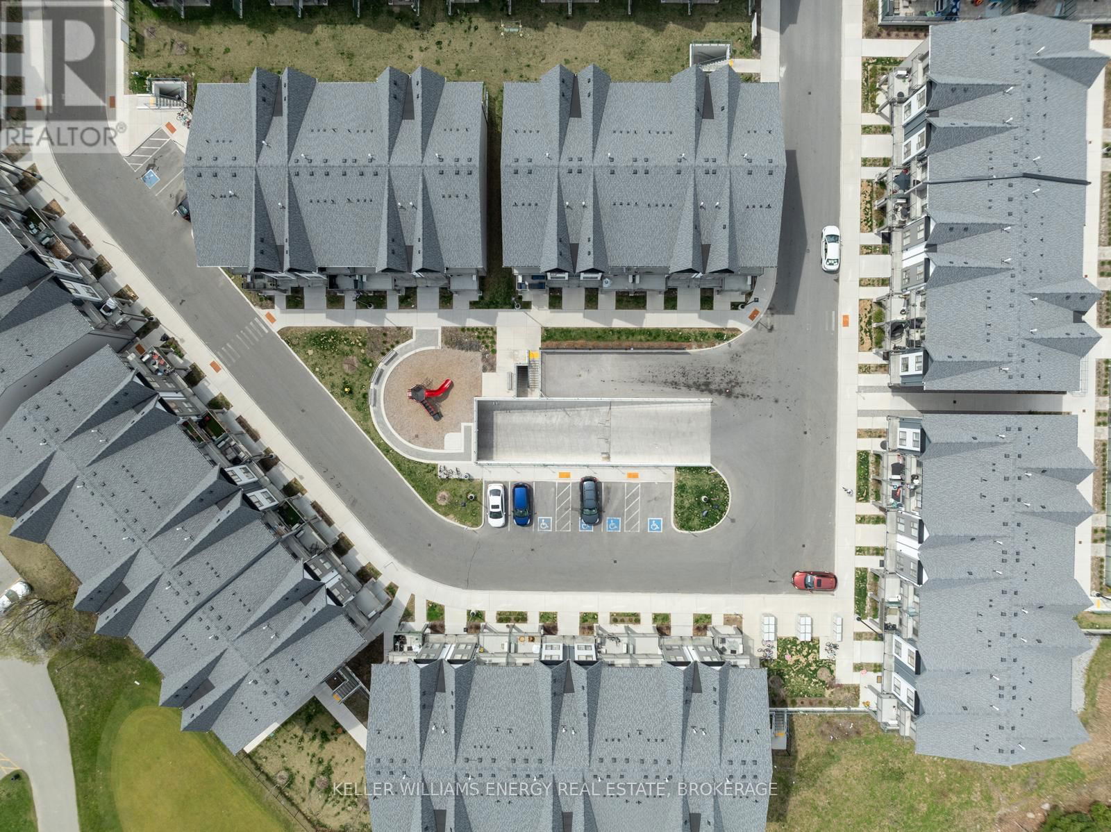 202 - 2635 WILLIAM JACKSON DRIVE Image 35