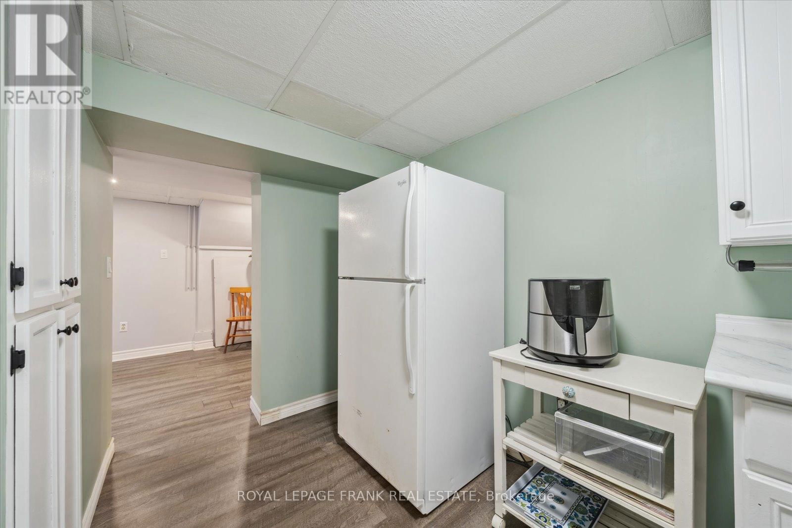 109 ONTARIO STREET Image 21
