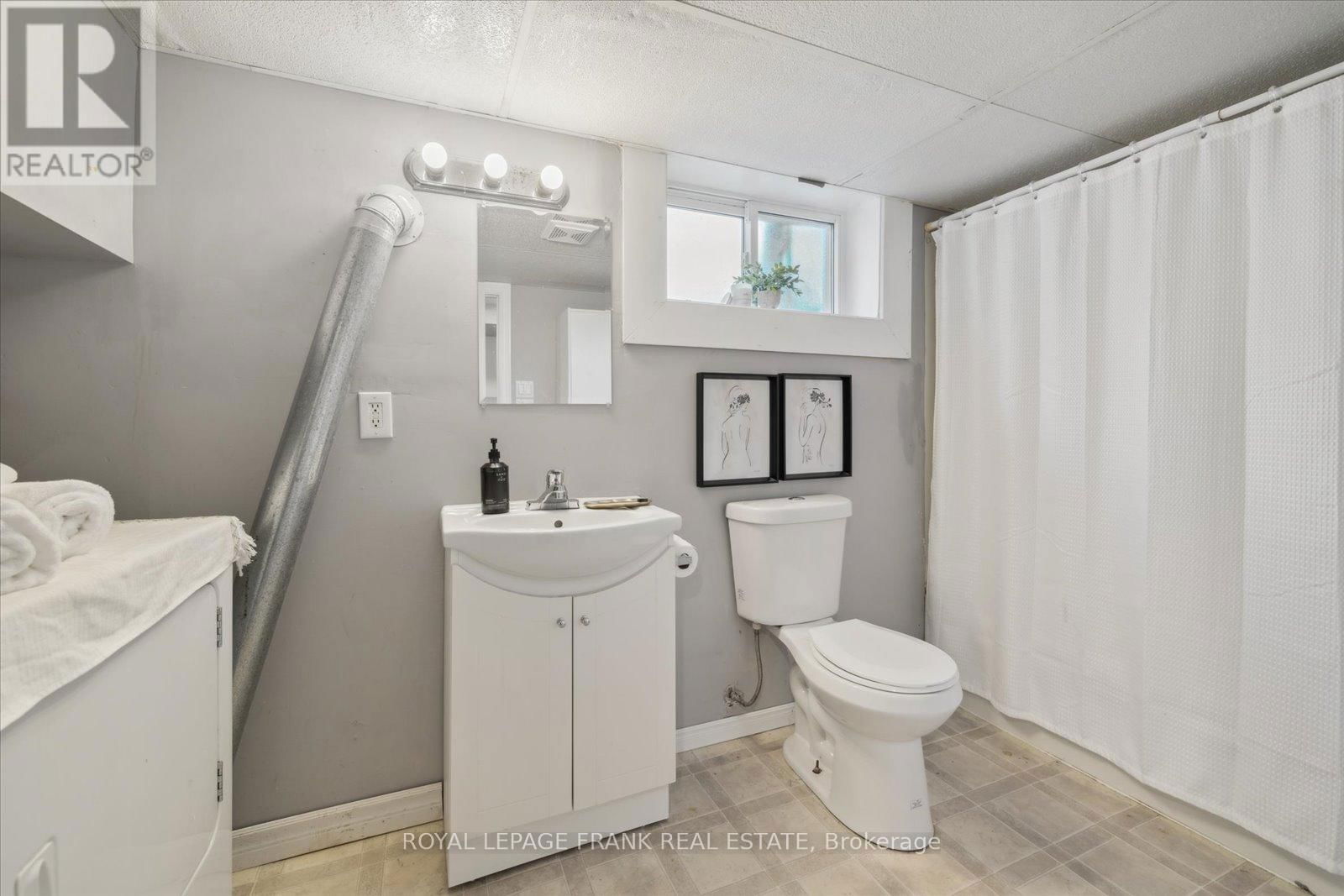 109 ONTARIO STREET Image 26