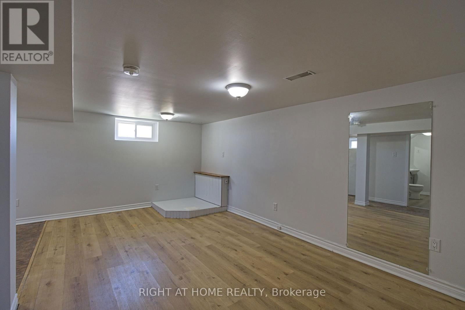 1275 SIMCOE STREET SOUTH Image 12