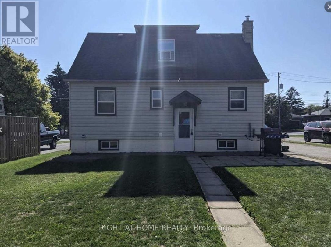 1275 SIMCOE STREET SOUTH Image 3