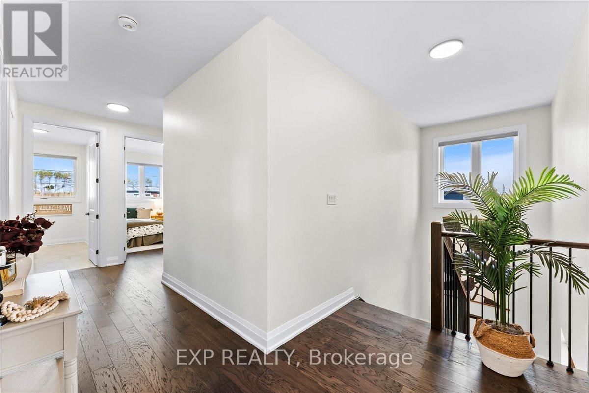 79 CHARLES TILLEY CRESCENT Image 19