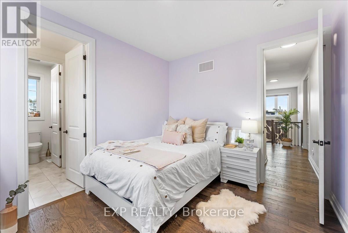79 CHARLES TILLEY CRESCENT Image 25