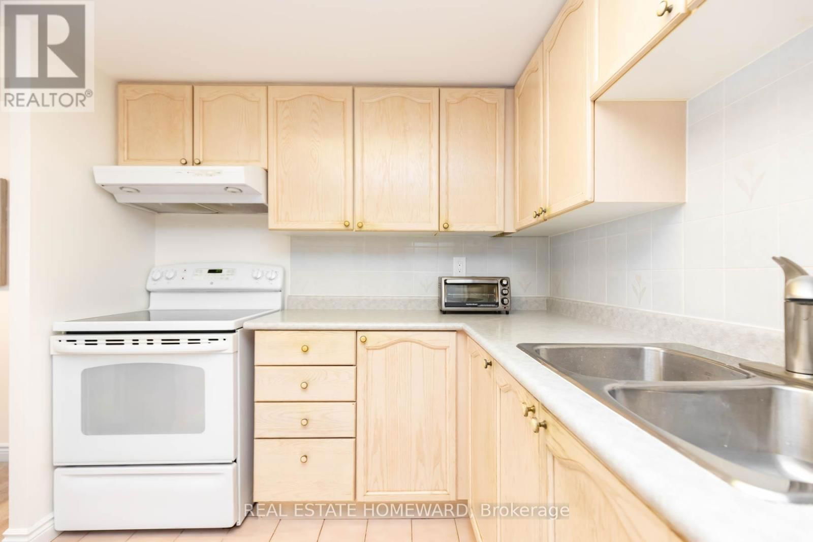 409 - 1093 KINGSTON RD AVENUE Image 12