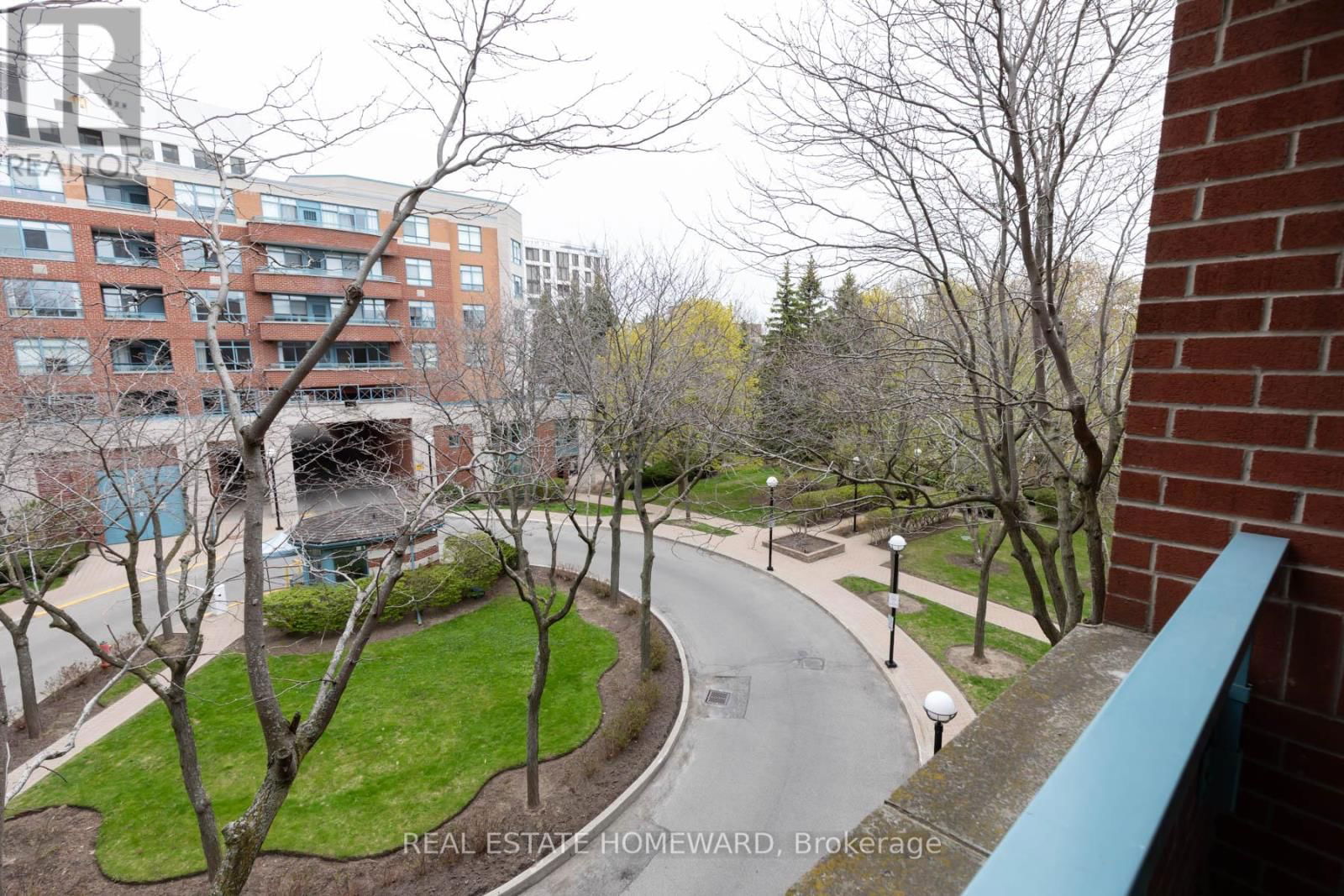 409 - 1093 KINGSTON RD AVENUE Image 26