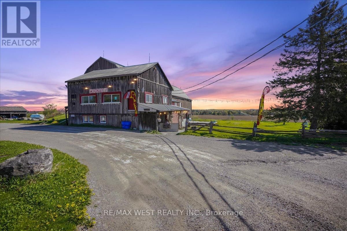 Barn - 2885 ALTONA ROAD Image 1