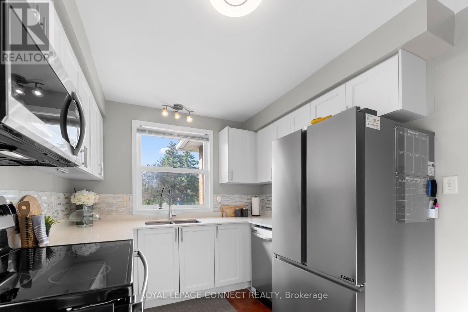 421 POMPANO COURT Image 12