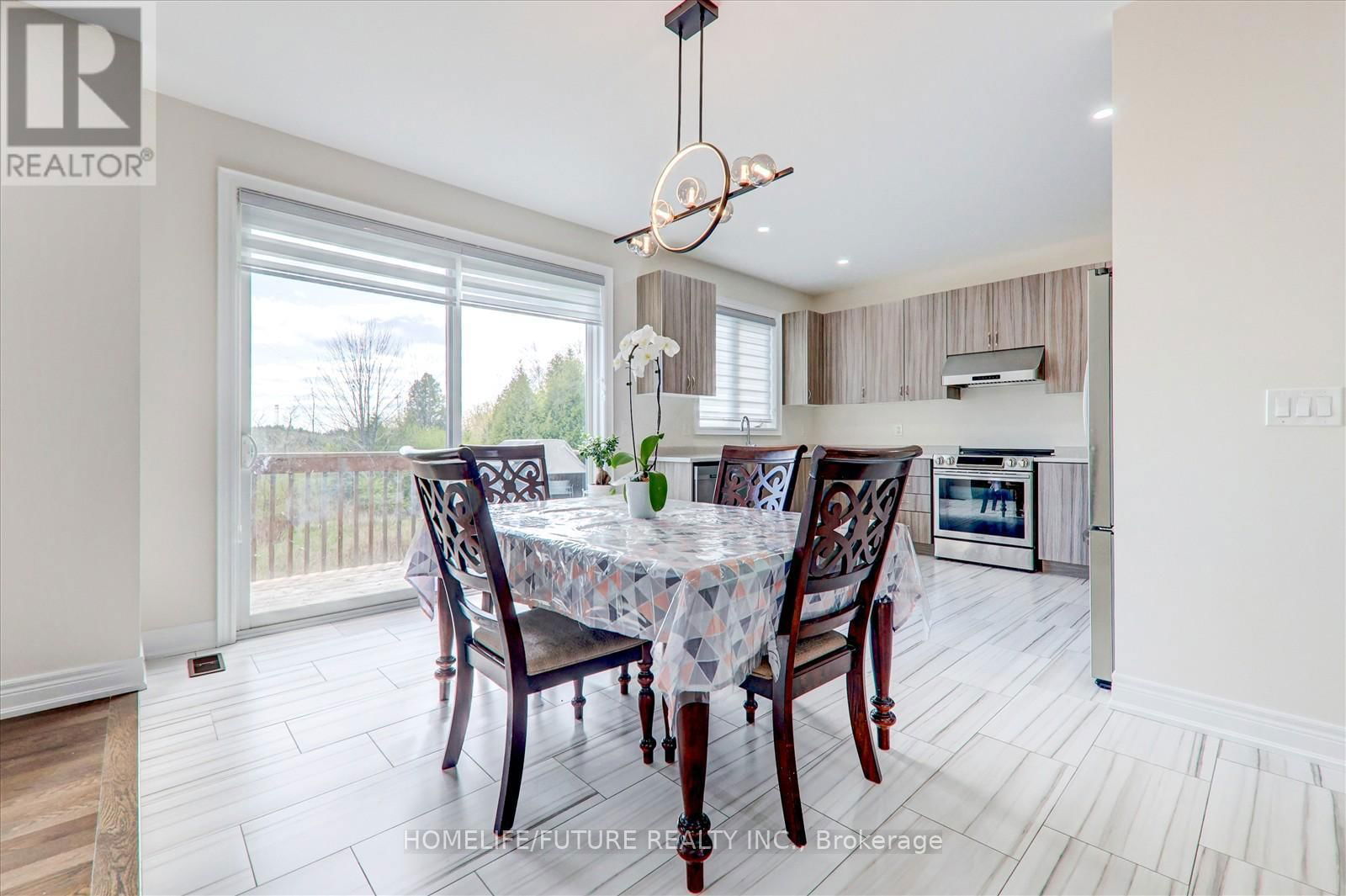 2682 SAPPHIRE DRIVE Image 10