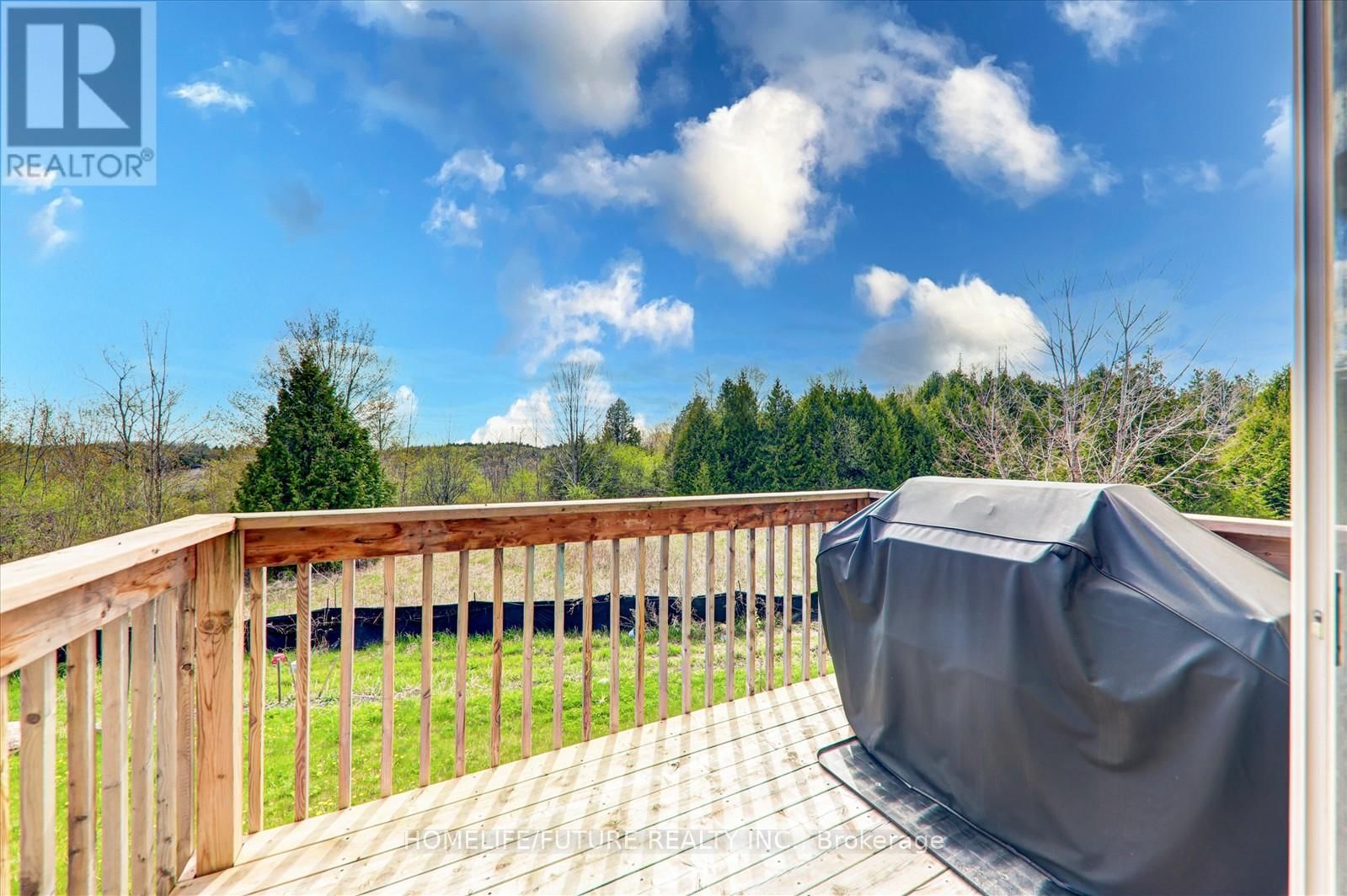 2682 SAPPHIRE DRIVE Image 13