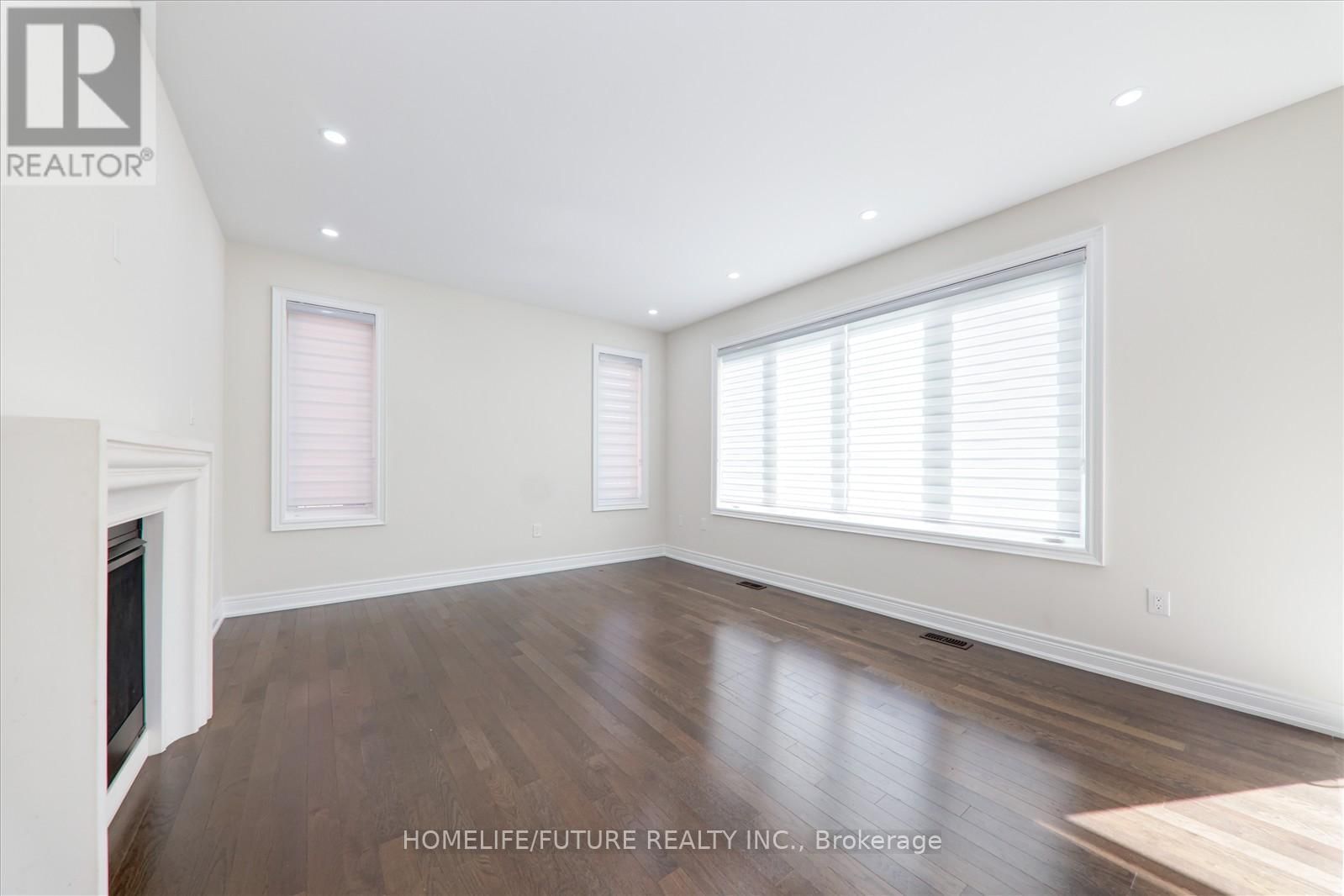 2682 SAPPHIRE DRIVE Image 8