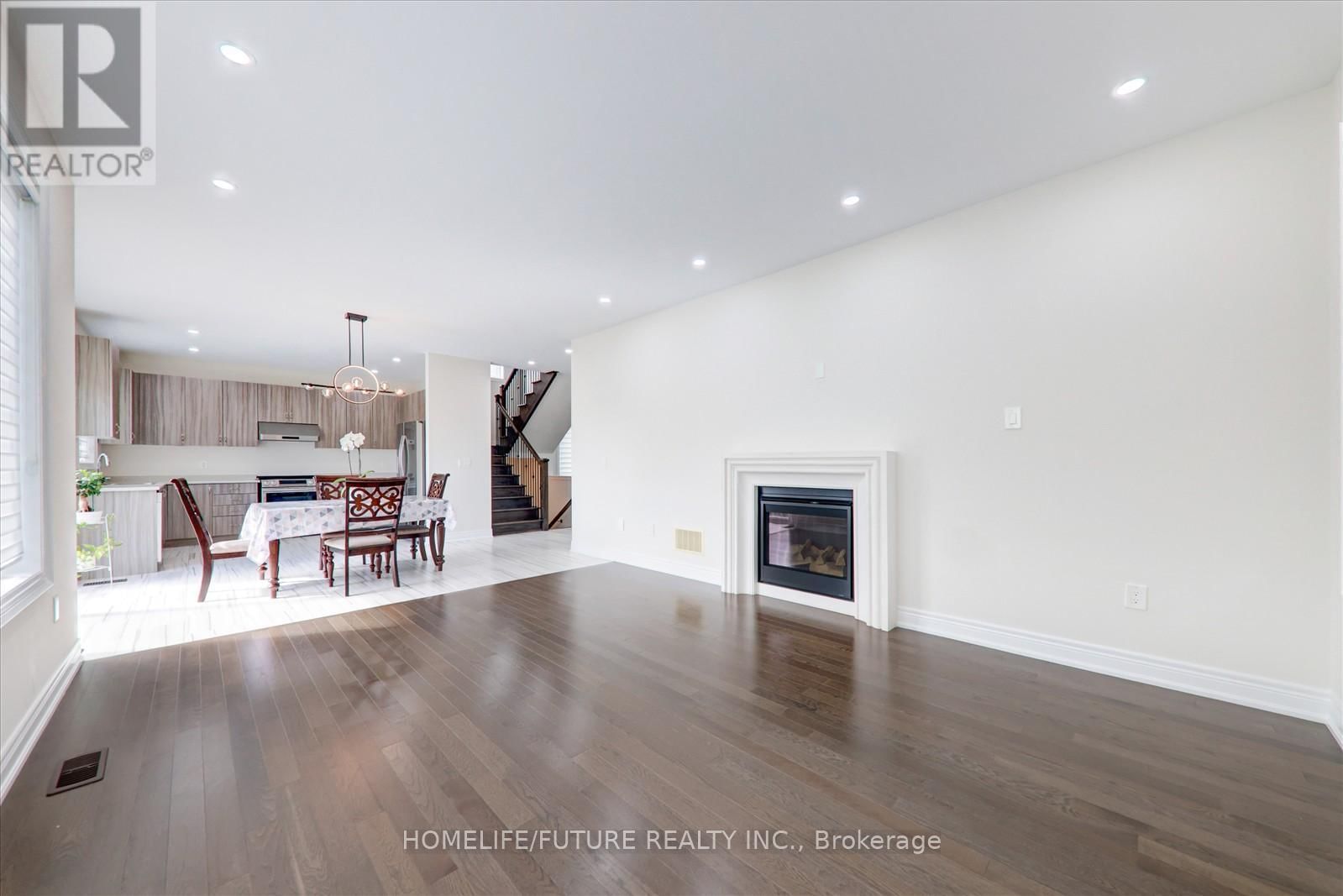 2682 SAPPHIRE DRIVE Image 9