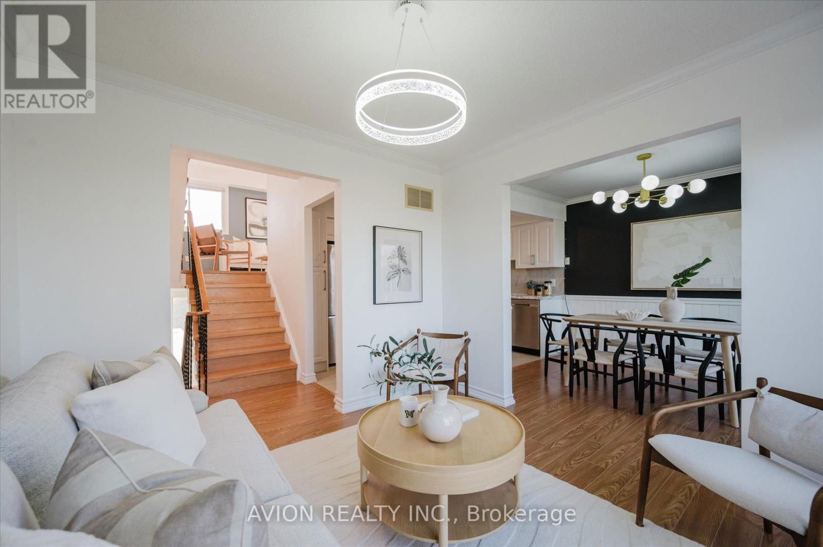 16 GLENCOYNE CRESCENT Image 3