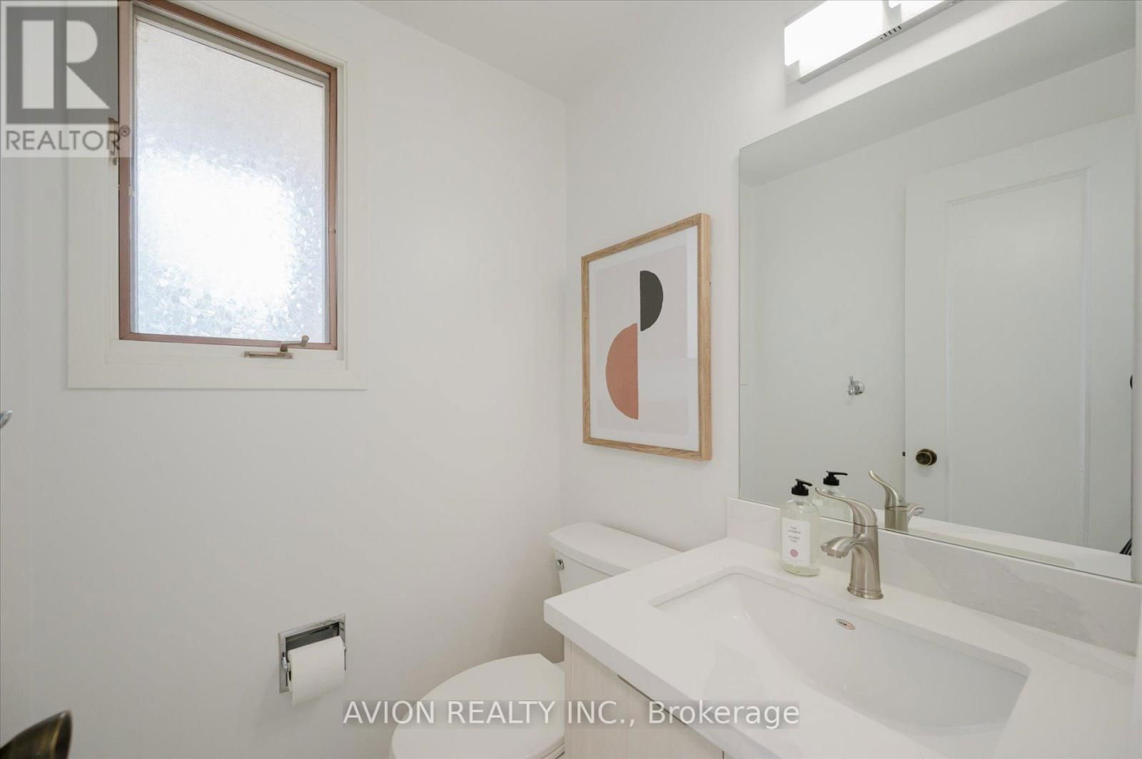 16 GLENCOYNE CRESCENT Image 31