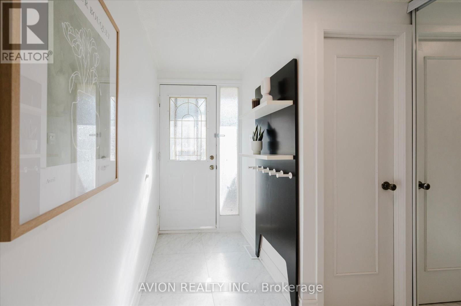 16 GLENCOYNE CRESCENT Image 32