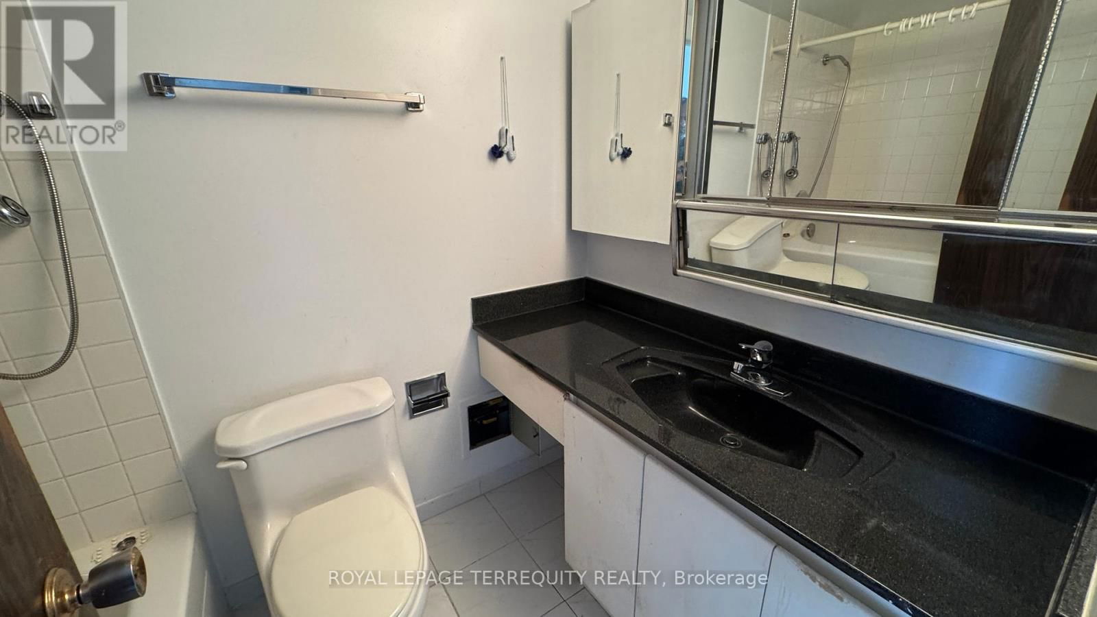 PH4 - 65 HUNTINGDALE BOULEVARD Image 10