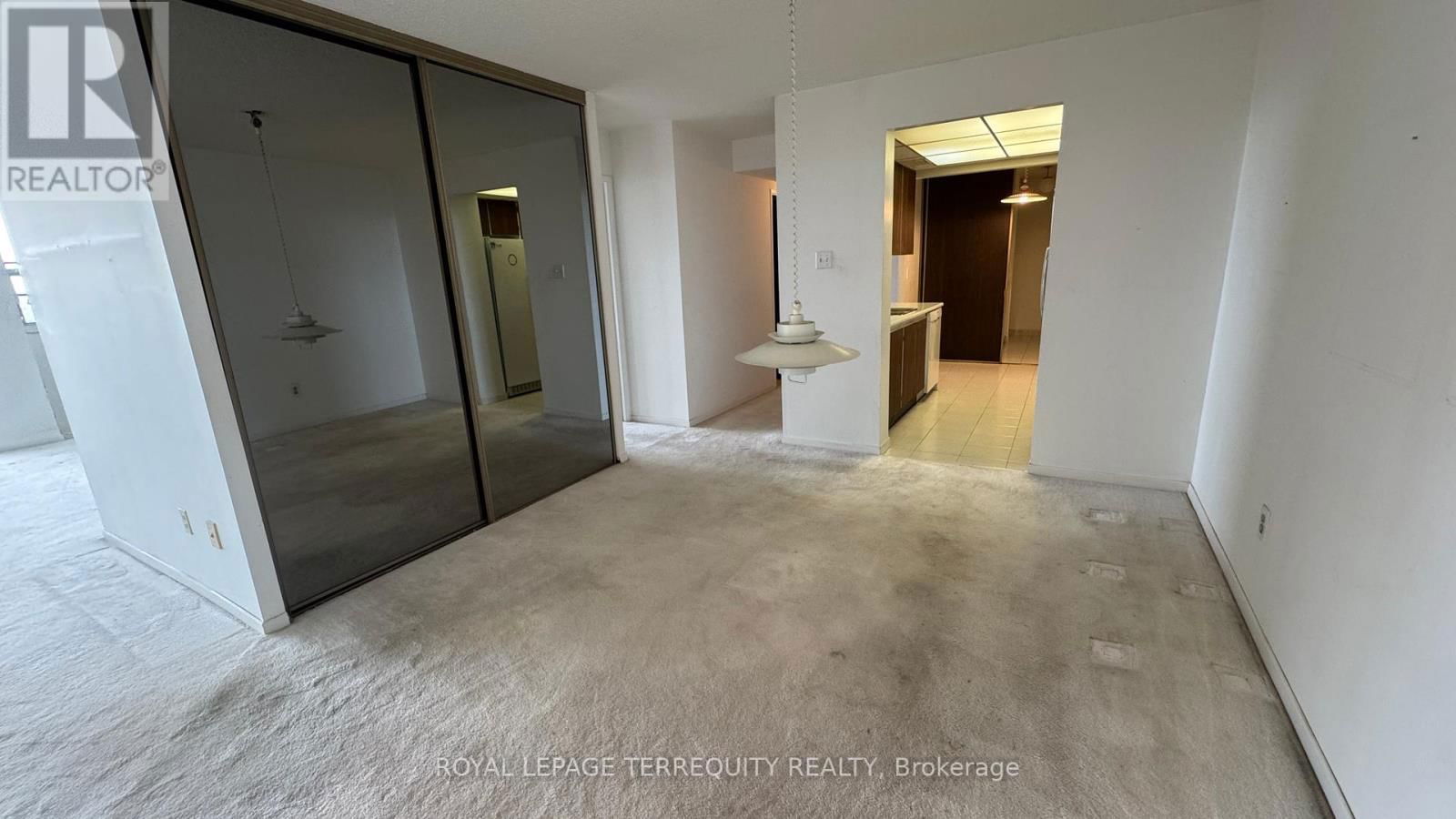 PH4 - 65 HUNTINGDALE BOULEVARD Image 24