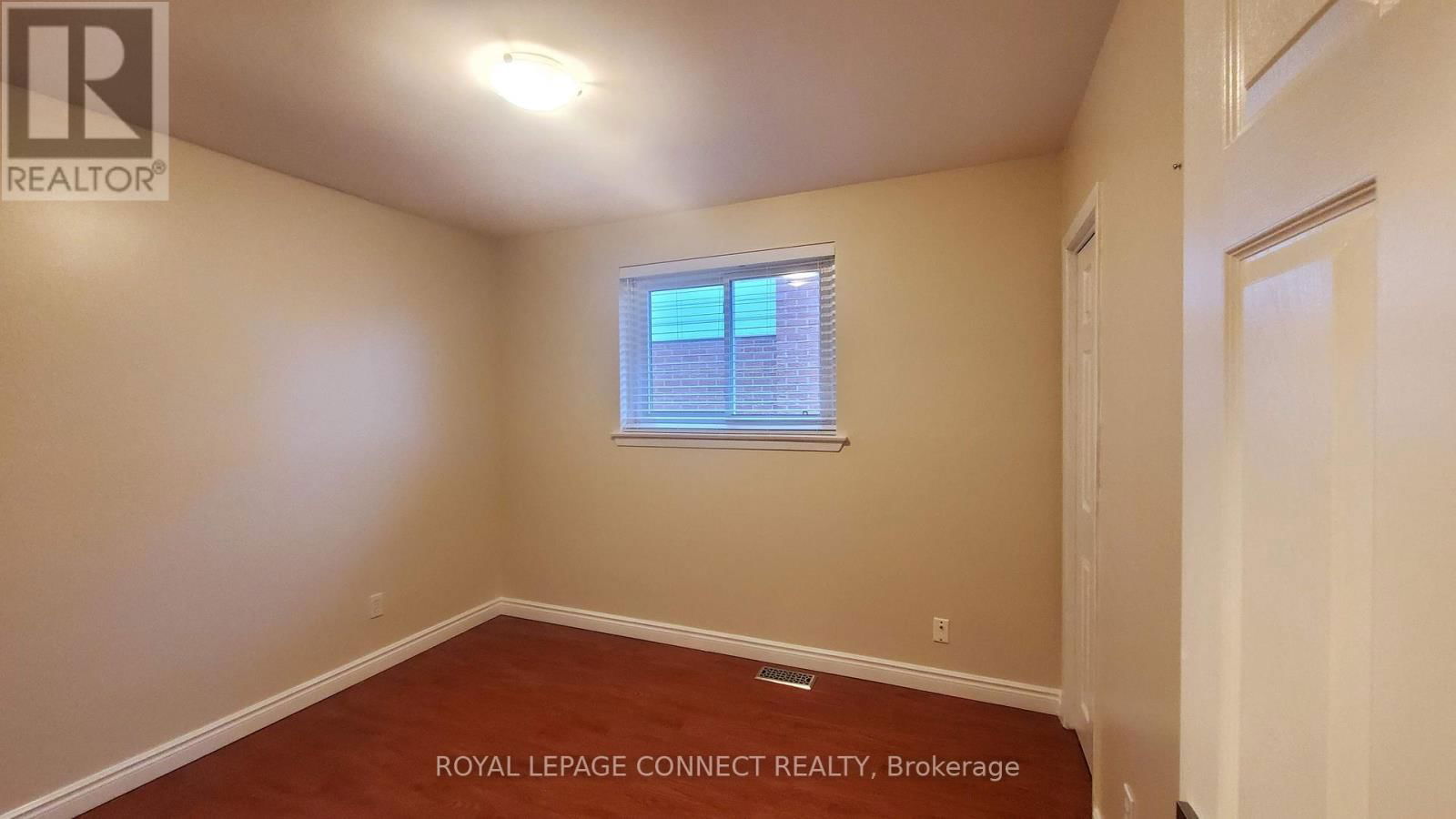 1206 WAKEFIELD CRESCENT Image 12