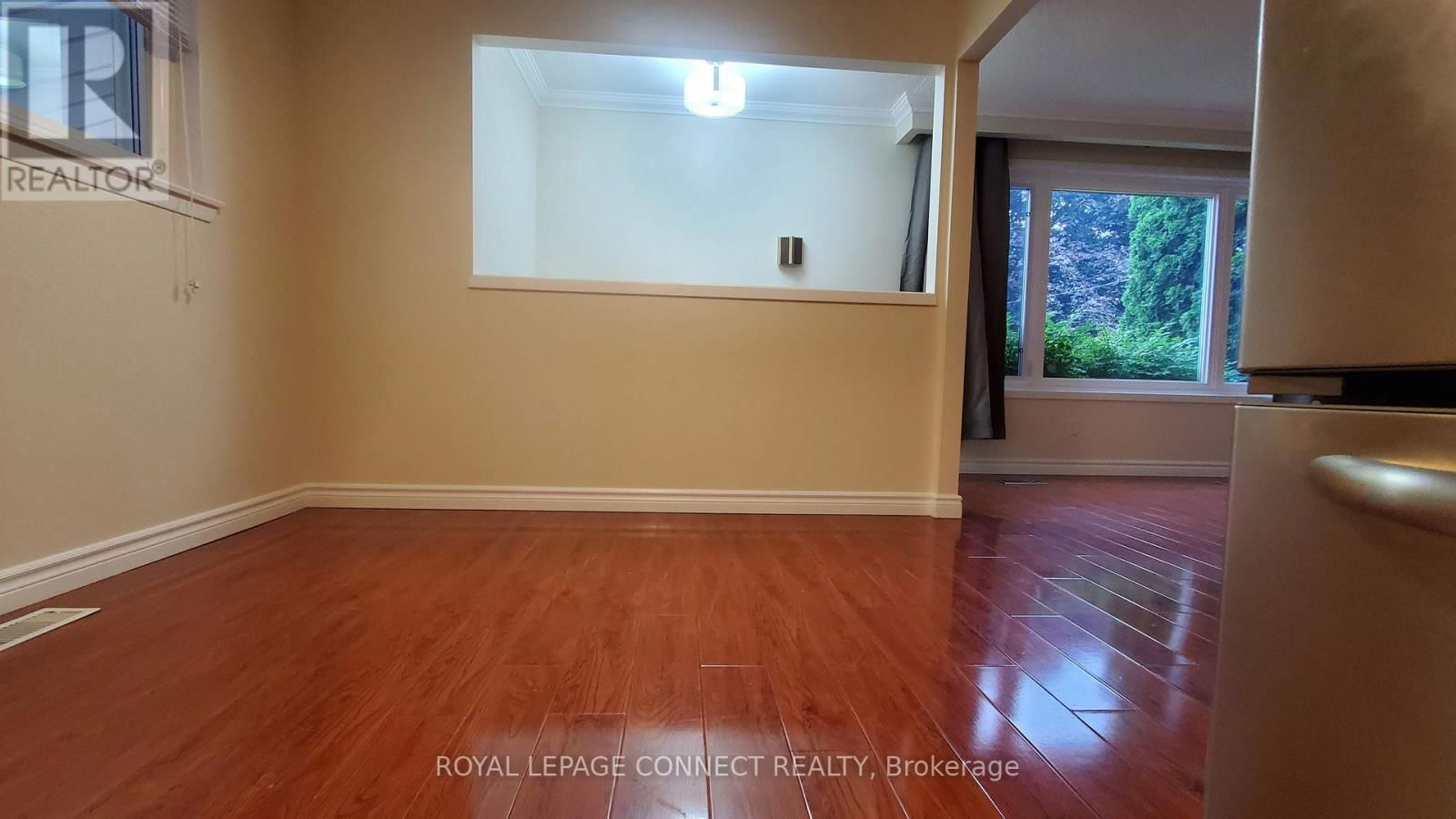 1206 WAKEFIELD CRESCENT Image 4