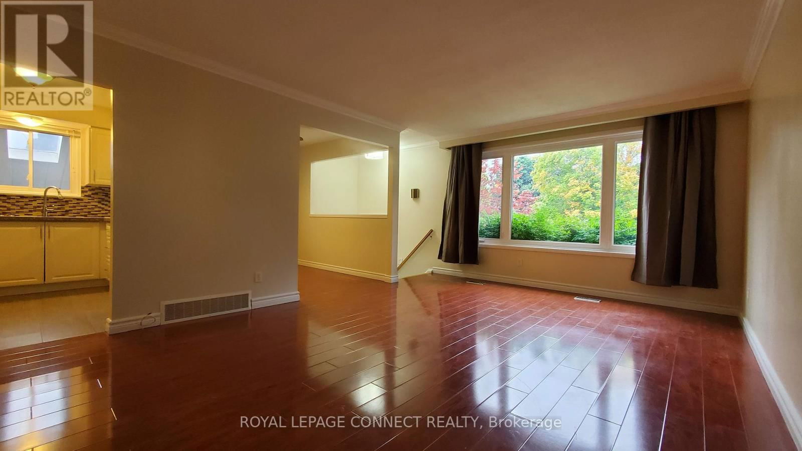 1206 WAKEFIELD CRESCENT Image 5