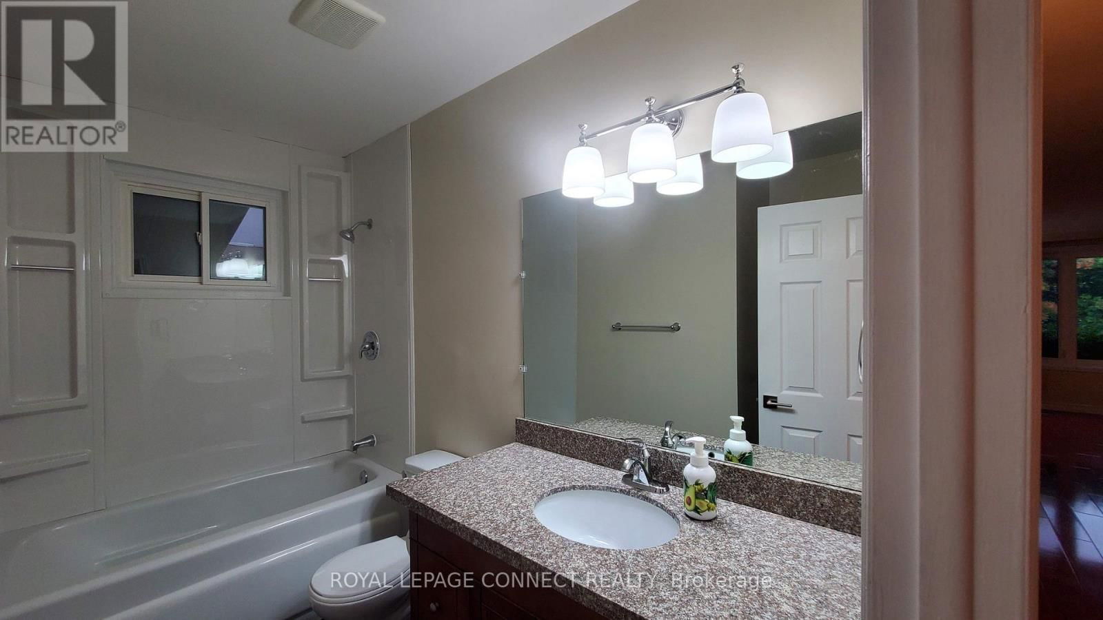 1206 WAKEFIELD CRESCENT Image 8