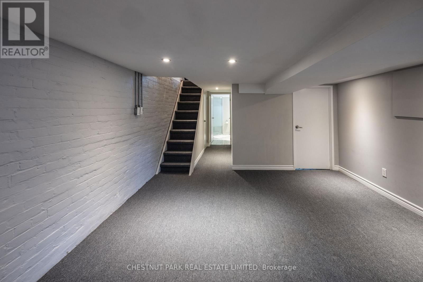 24 HILTZ AVENUE Image 13