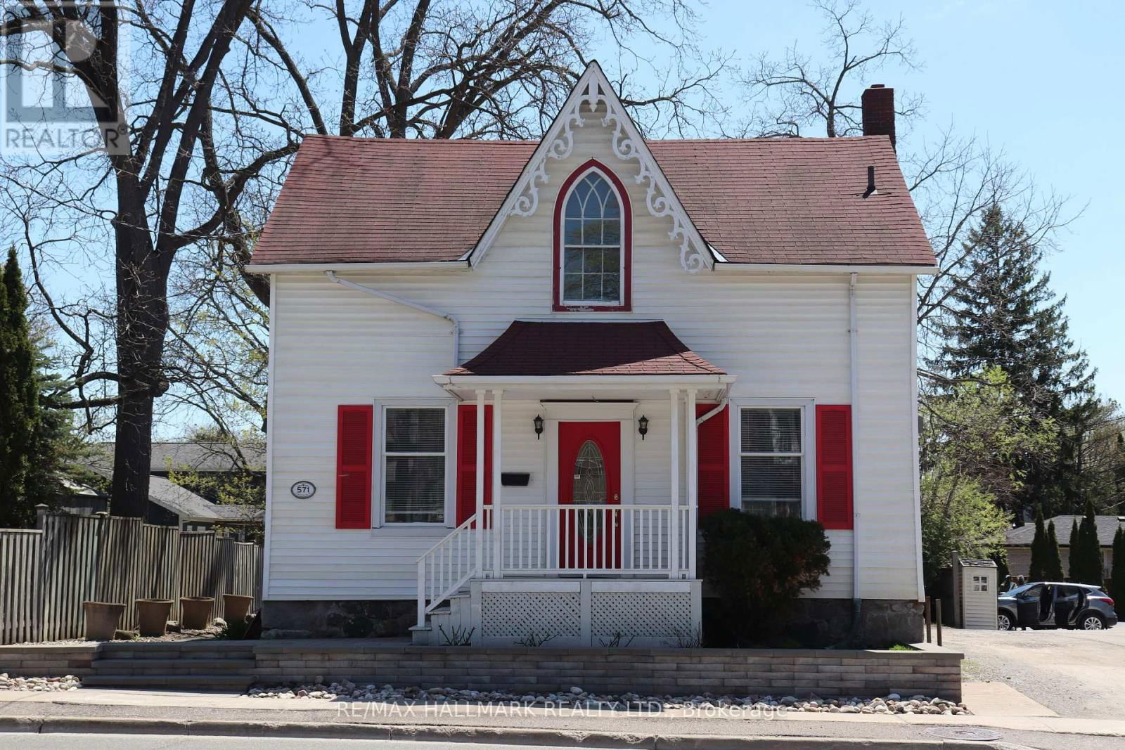 571 KINGSTON ROAD WEST Image 1