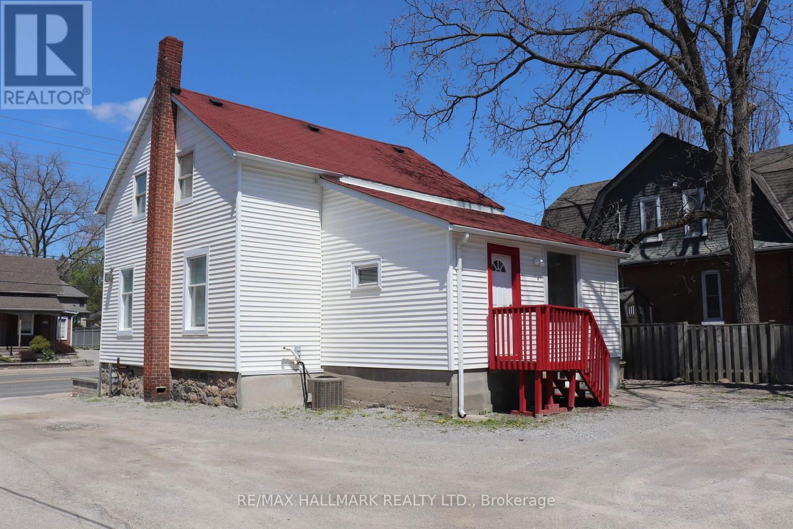 571 KINGSTON ROAD WEST Image 2