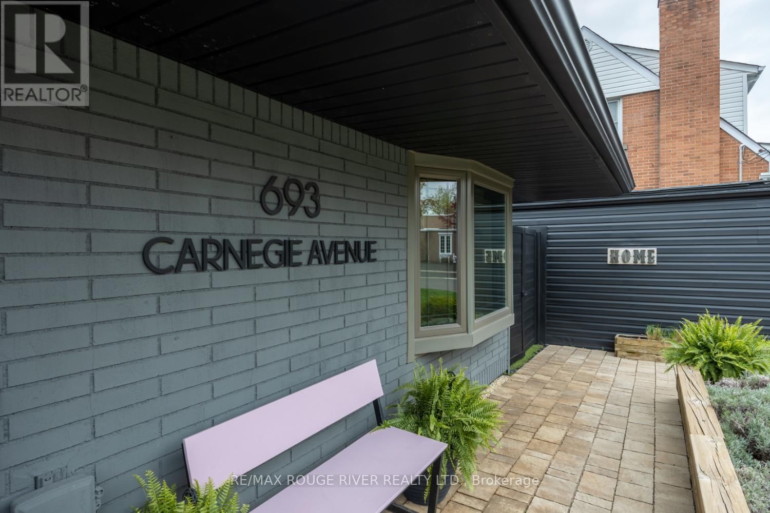 693 CARNEGIE AVENUE Image 2
