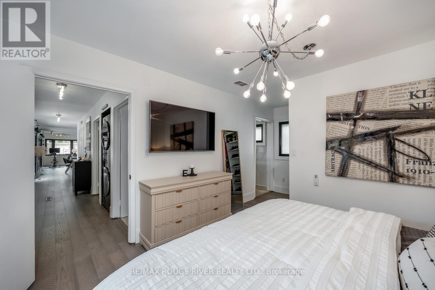 693 CARNEGIE AVENUE Image 30