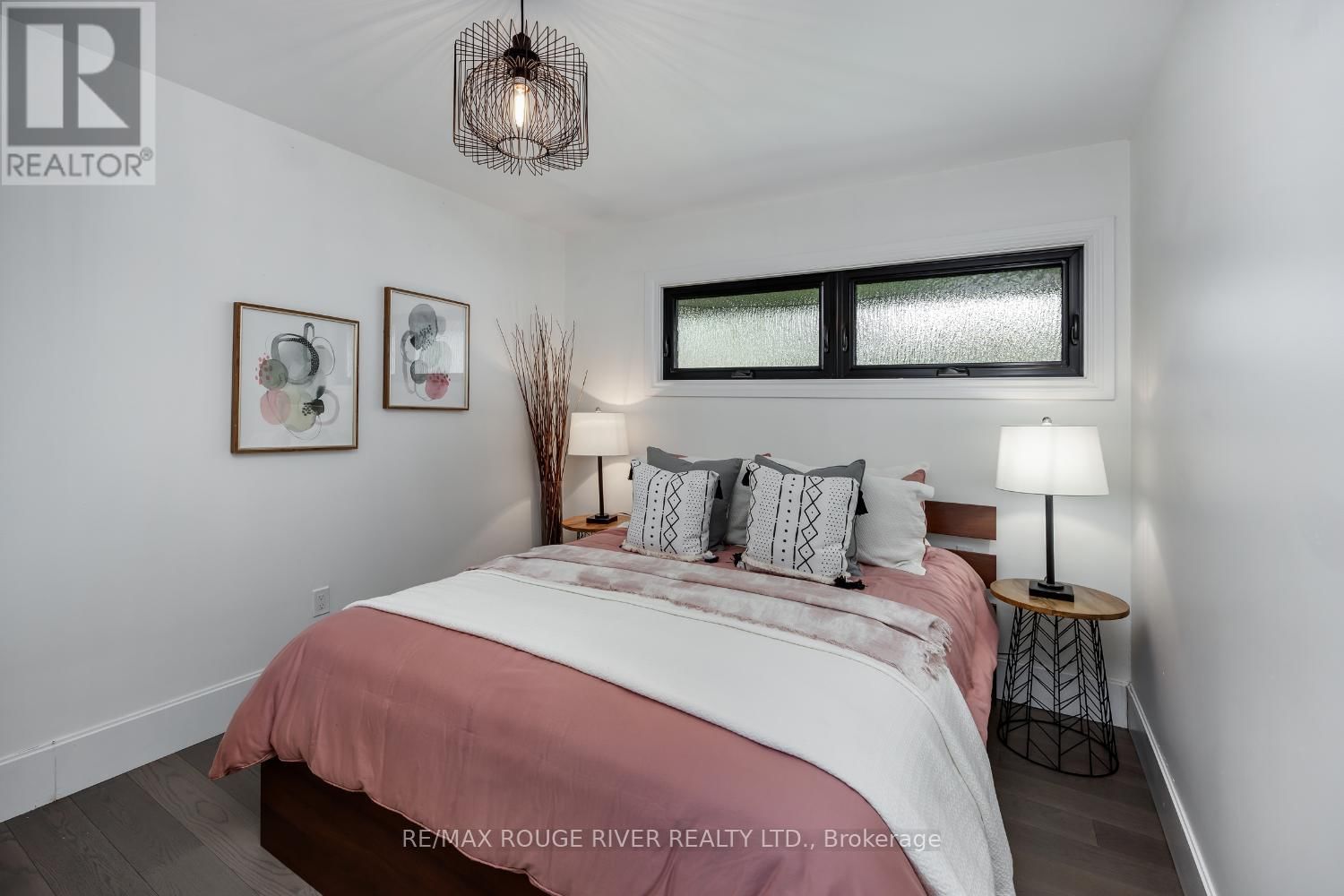 693 CARNEGIE AVENUE Image 38