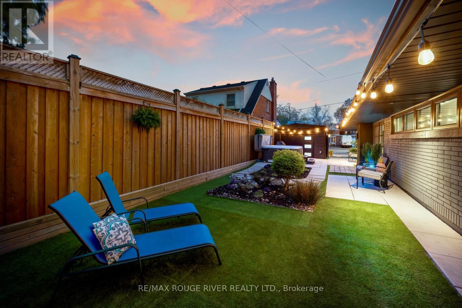 693 CARNEGIE AVENUE Image 45