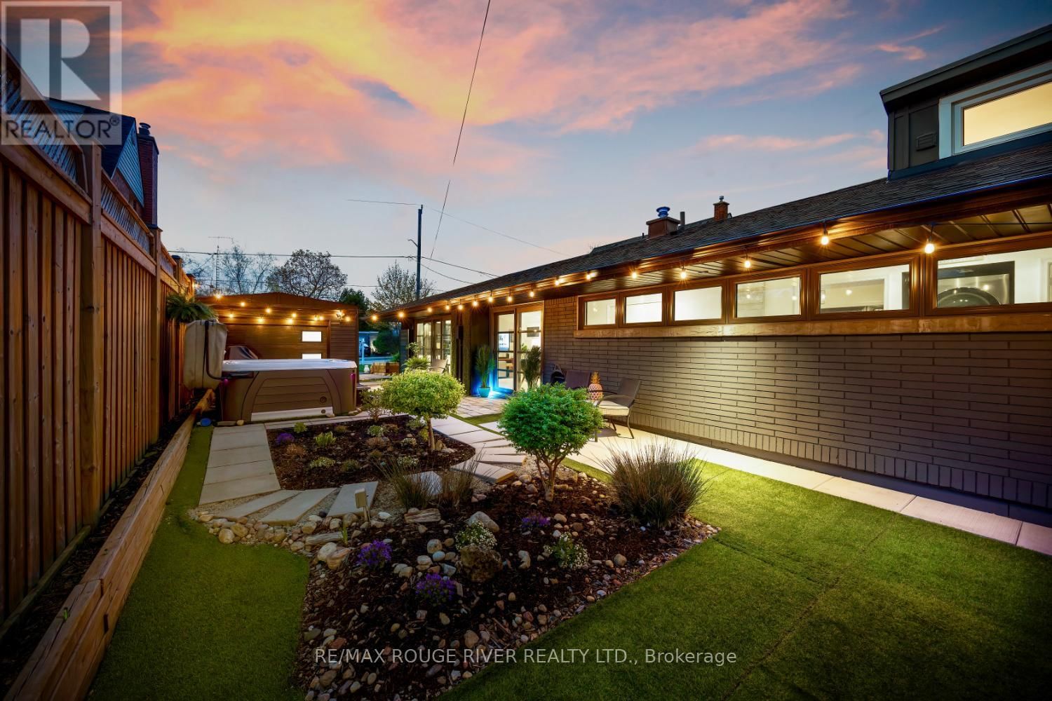 693 CARNEGIE AVENUE Image 46