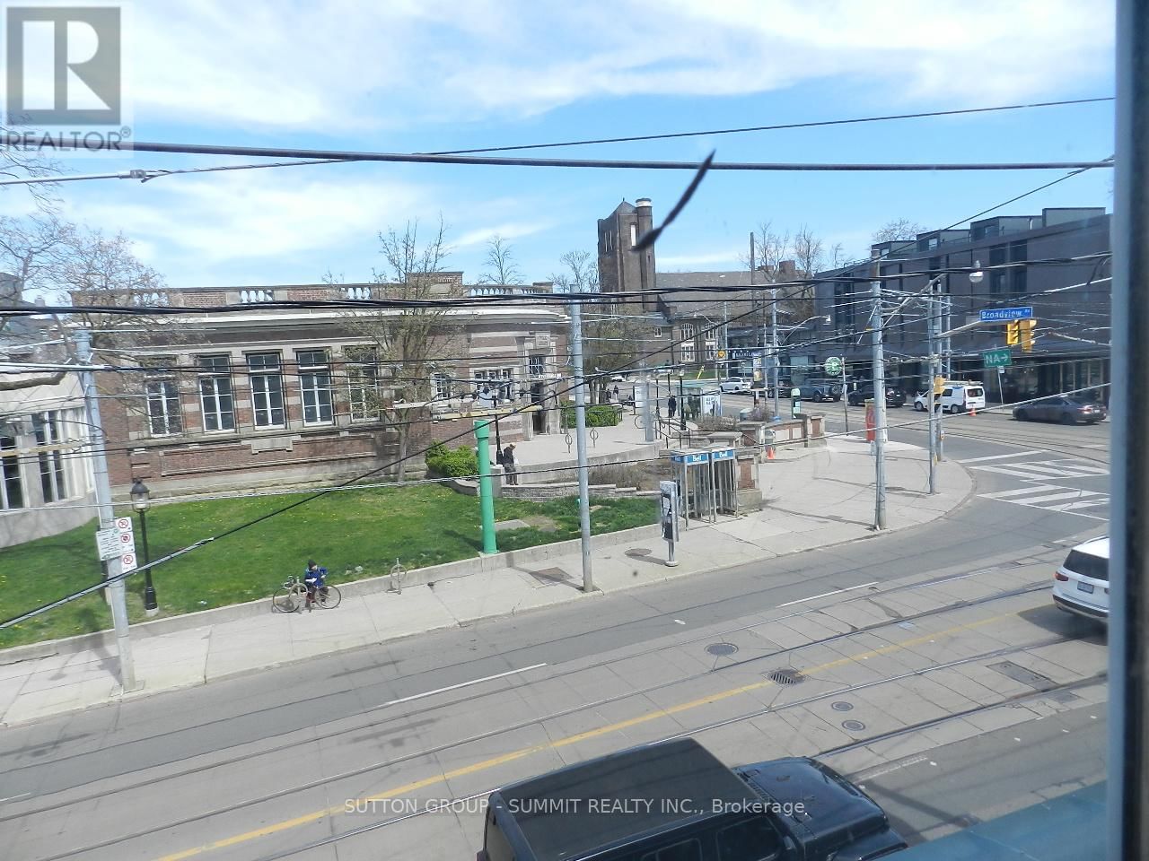 202 - 577 GERRARD STREET EAST Image 6