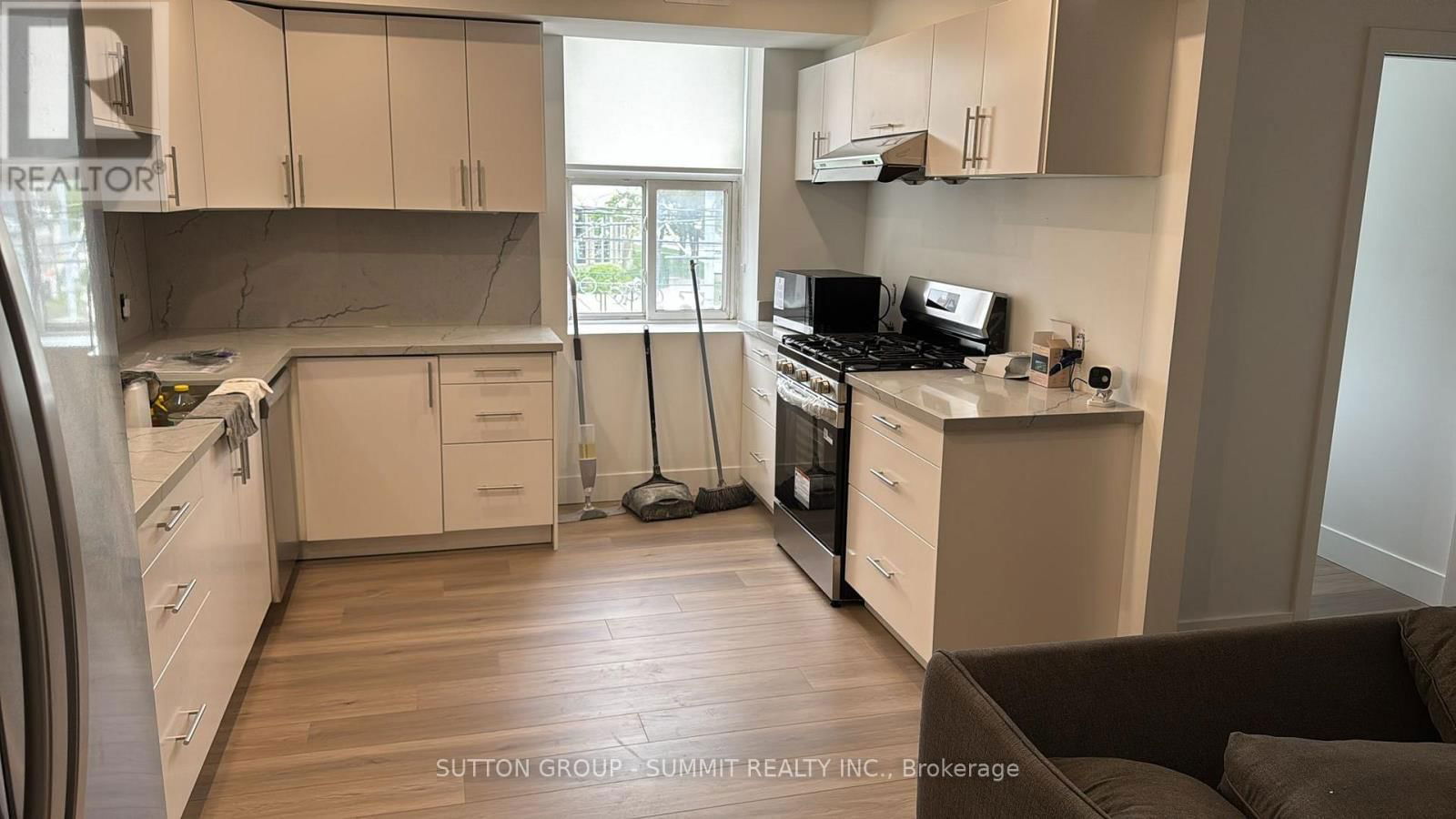 202 - 577 GERRARD STREET EAST Image 7